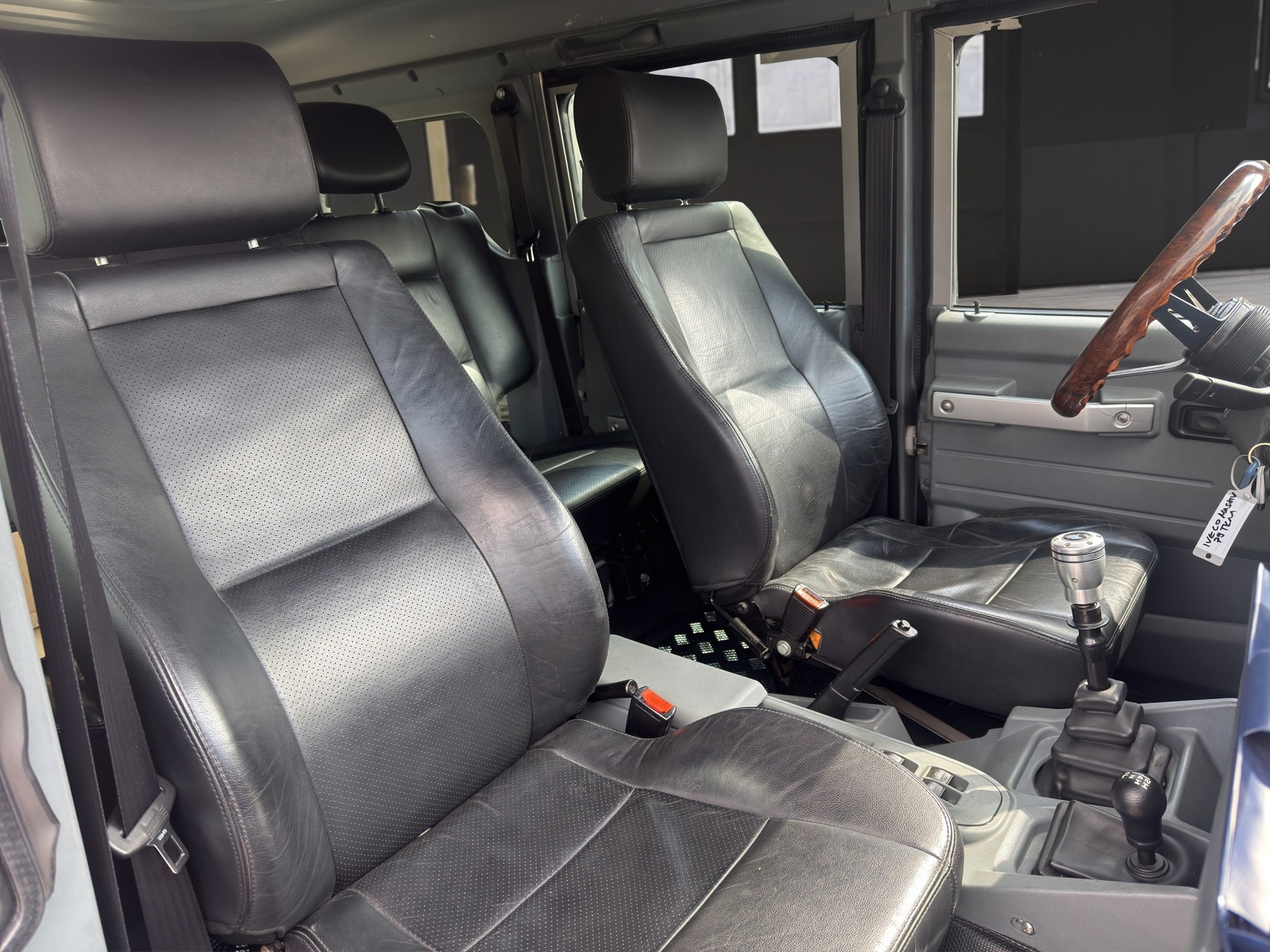 IVECO Massif 25S18-image-9