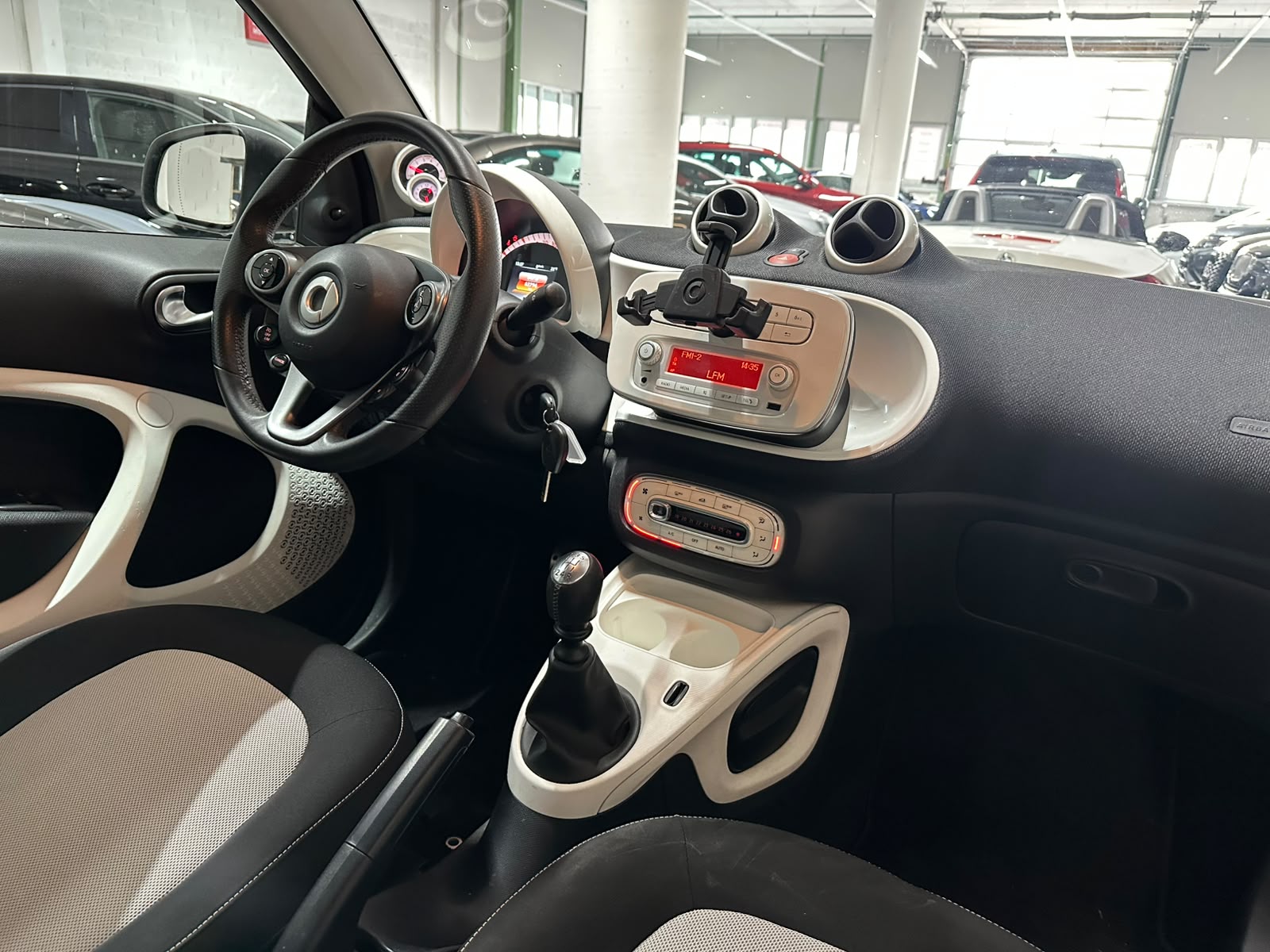 SMART fortwo-image-8