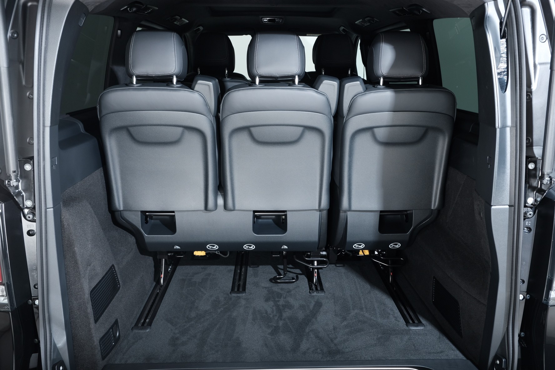 MERCEDES-BENZ V 300 d lang Swiss Edition 9G-Tronic-image-15