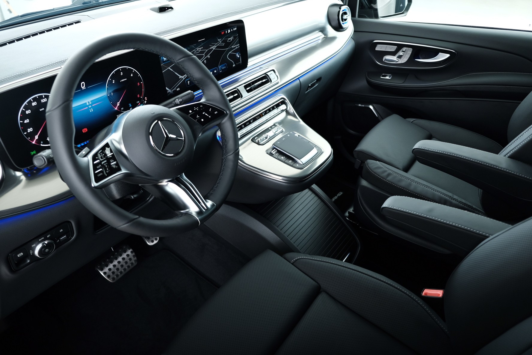 MERCEDES-BENZ V 300 d lang Swiss Edition 9G-Tronic-image-7