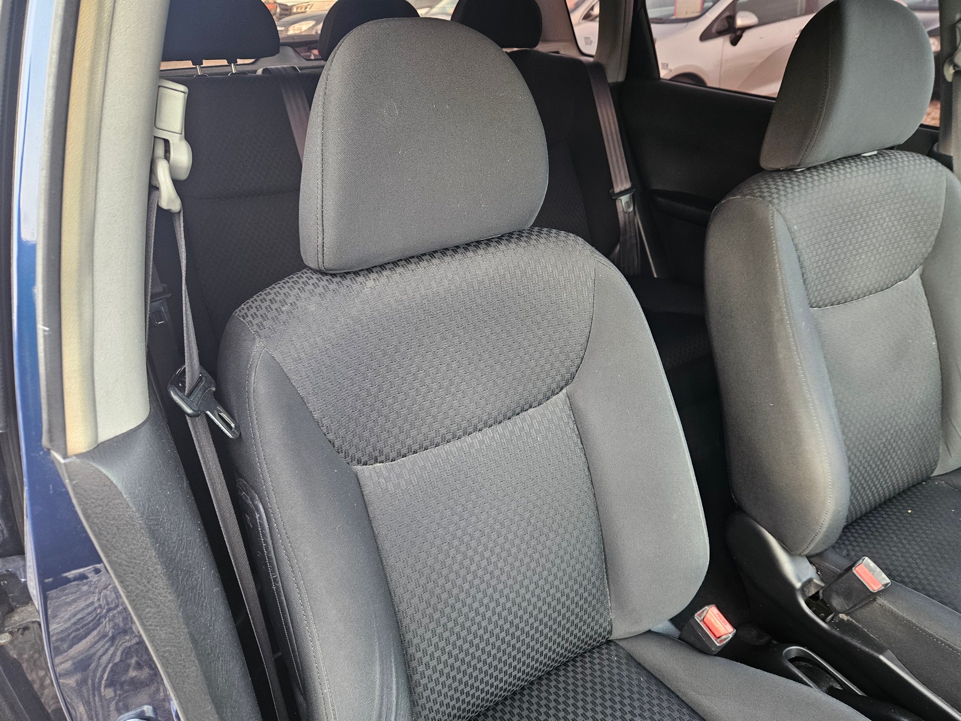 HONDA Civic 1.6i ES-image-15