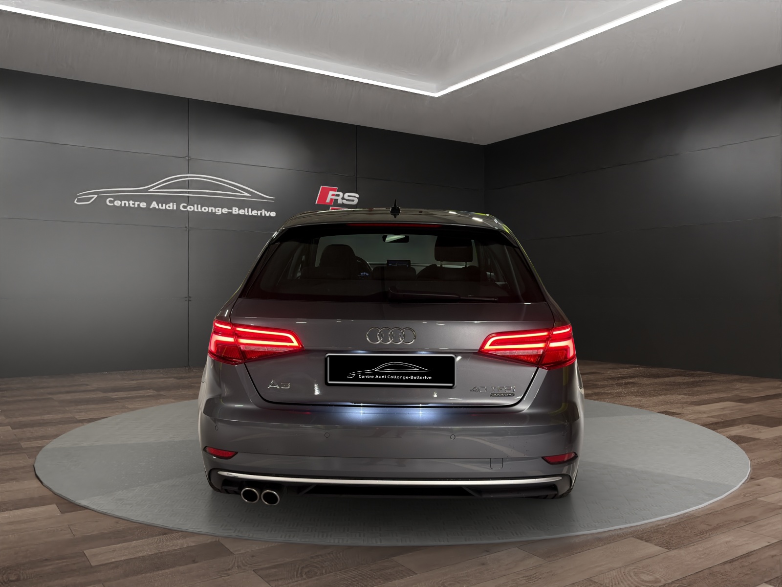AUDI A3 Sportback 2.0 TFSI Sport quattro S-tronic-showroom-element-2