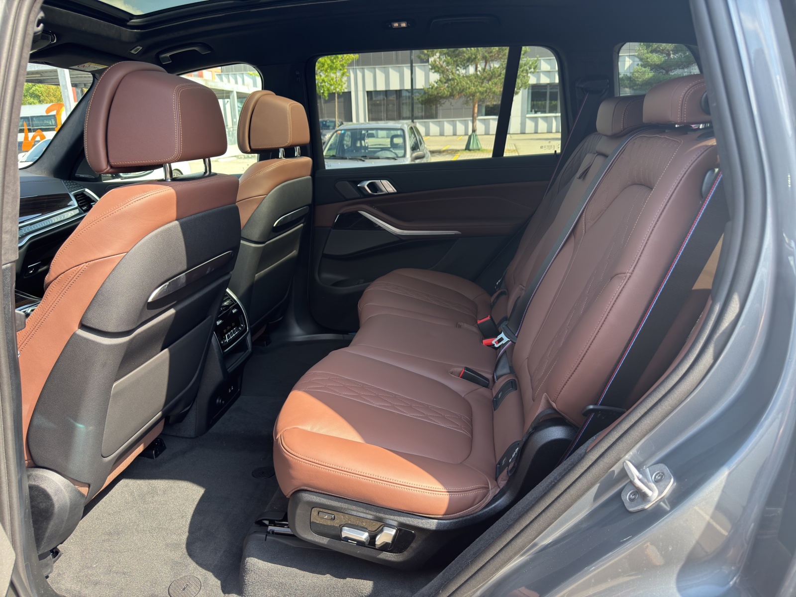 BMW X7 xDrive 48V 40d M Sport Pro Steptronic-image-13