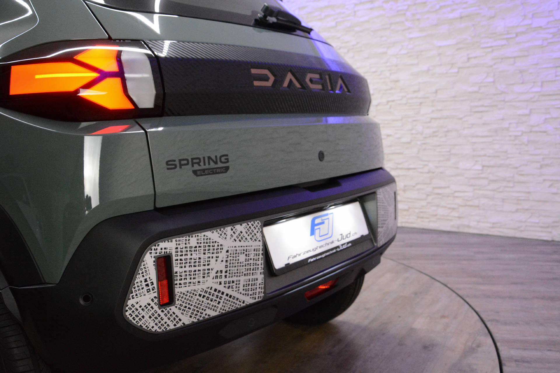 DACIA Spring Extreme-image-23