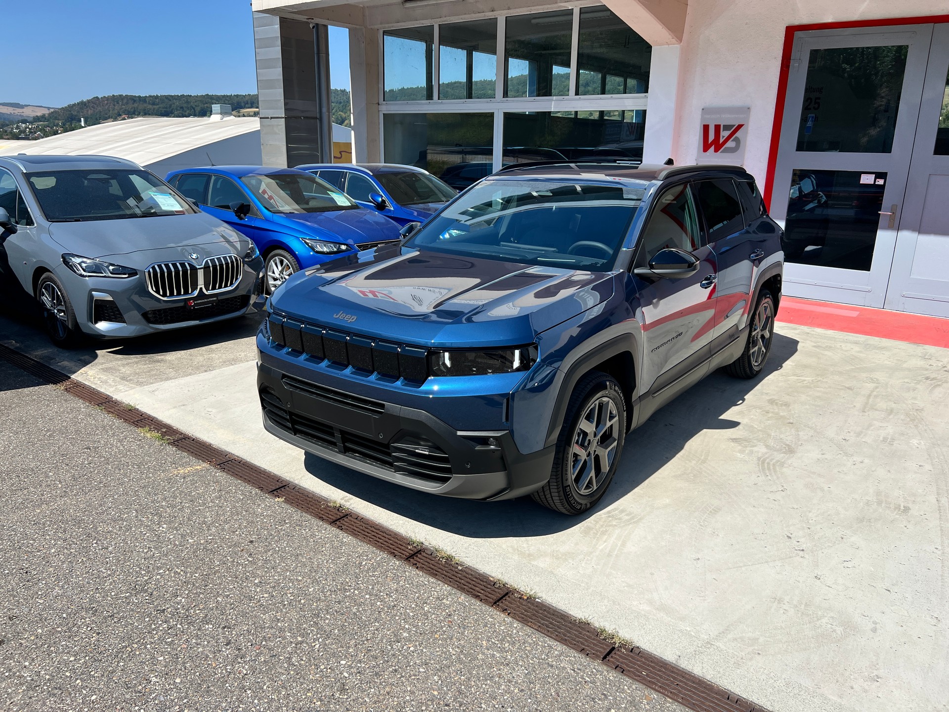 JEEP Compass 1.2 T e-Hybrid First Edition-showroom-element-2
