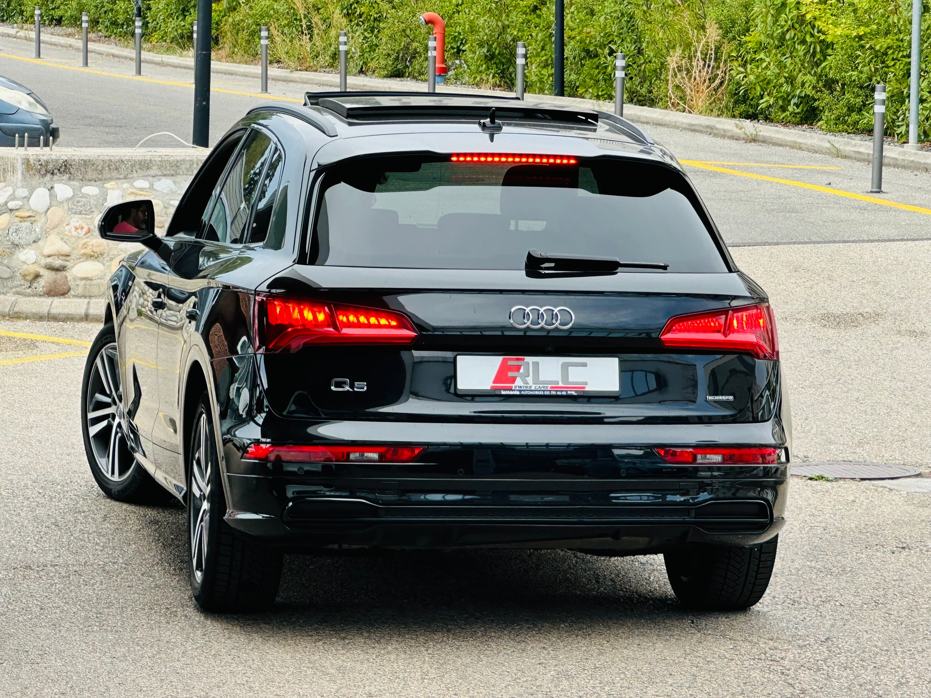 AUDI Q5 45 TFSI sport quattro S-tronic-image-9