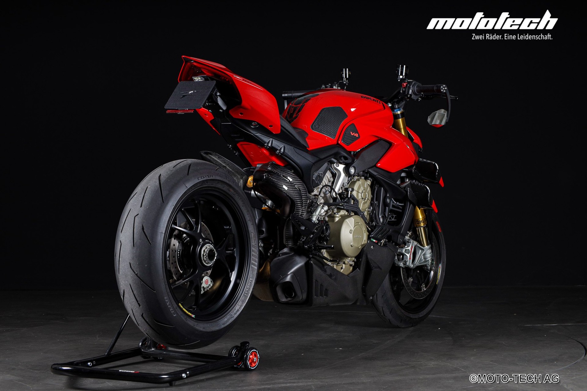 DUCATI Streetfighter V4 S CARBON-showroom-element-2