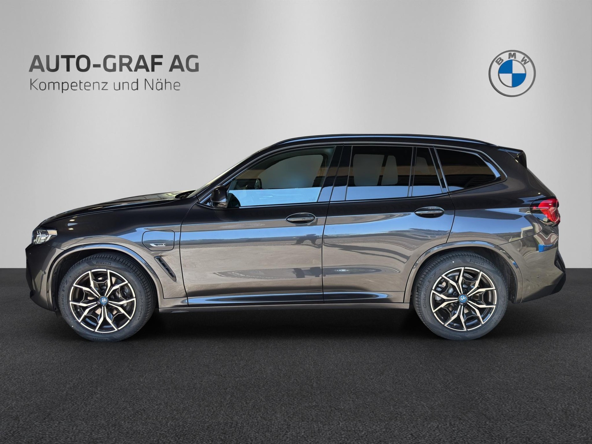 BMW X3 30e xDrive SAG-showroom-element-1