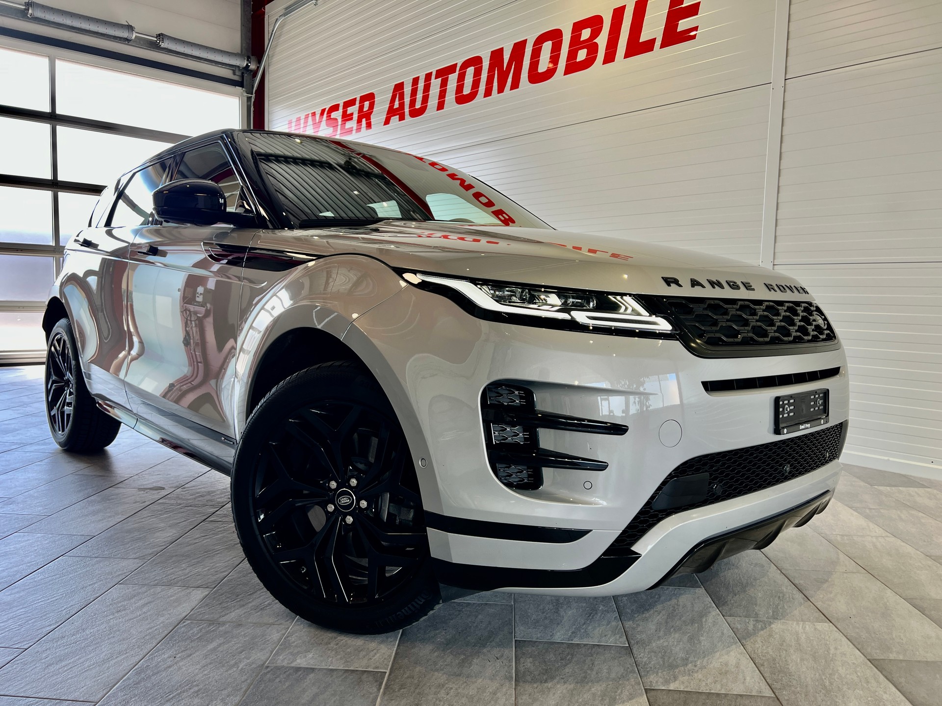LAND ROVER Range Rover Evoque R-Dynamic P 300 HSE AT9