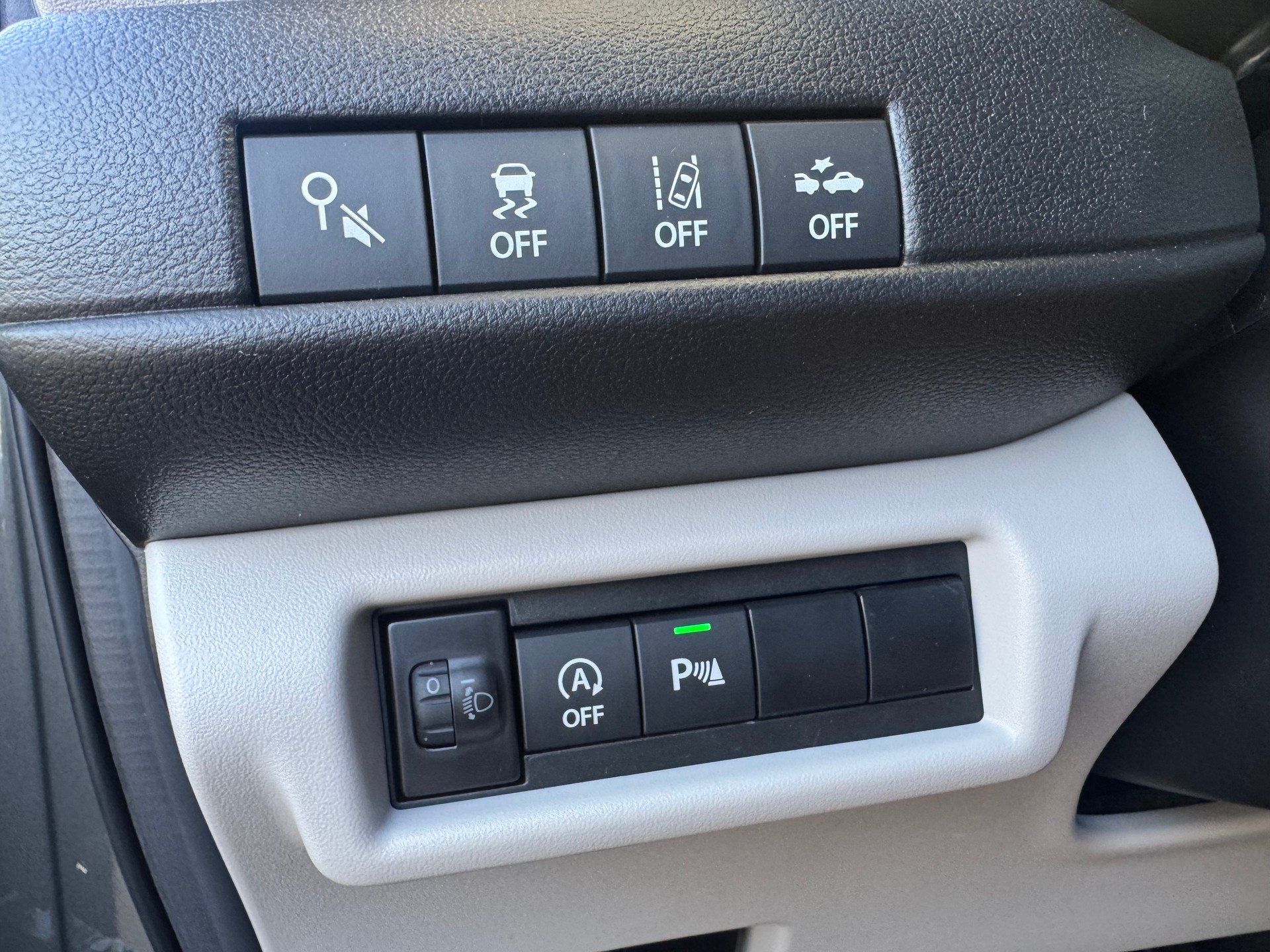 SUZUKI Swift 1.2 Piz Sulai Hybrid Top 4x4-image-8