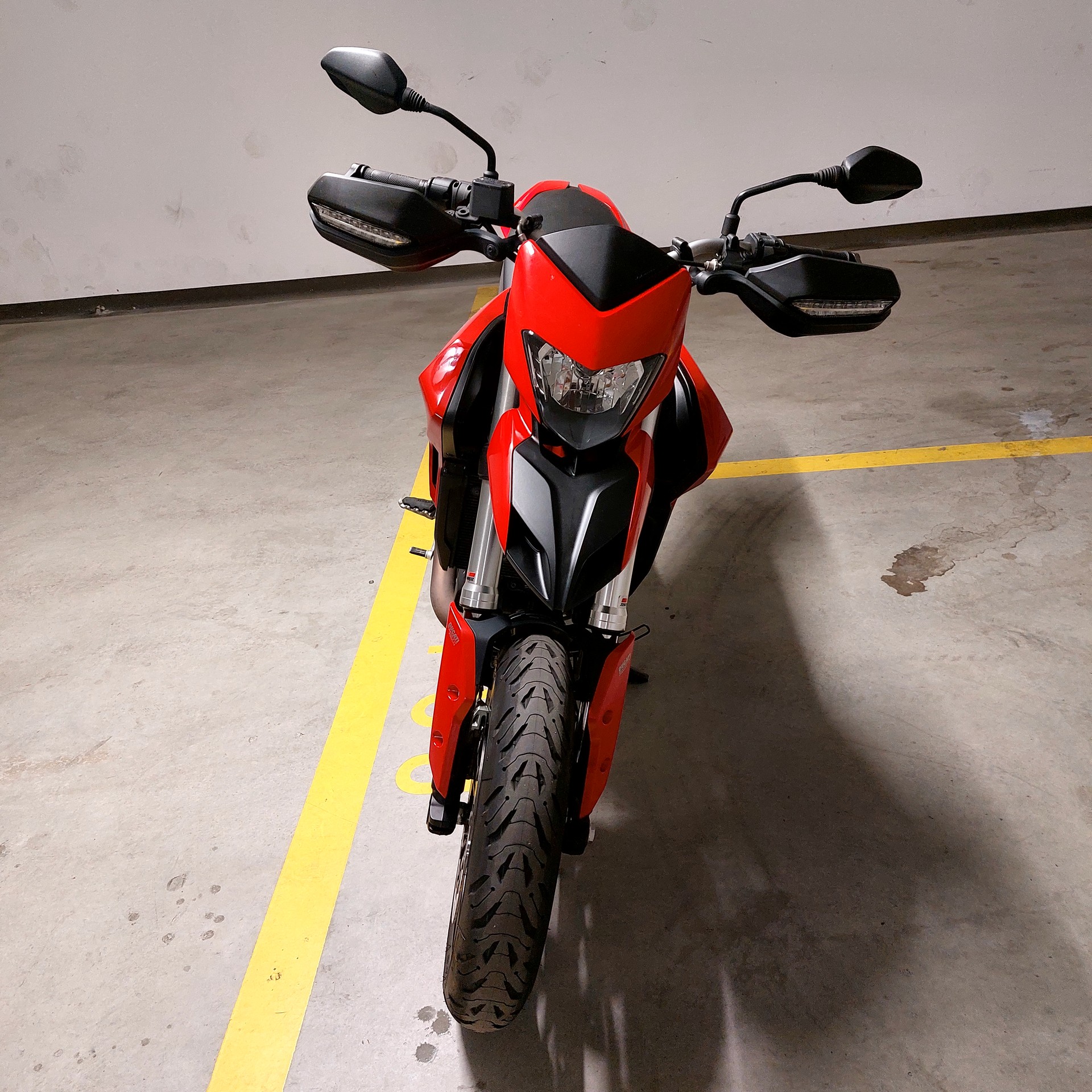 DUCATI Hypermotard 939-image-5