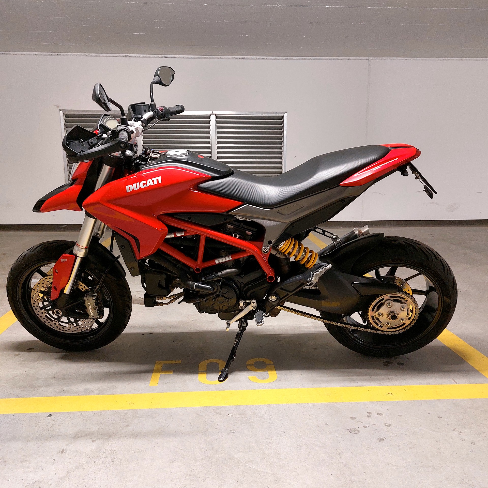 DUCATI Hypermotard 939-image-3