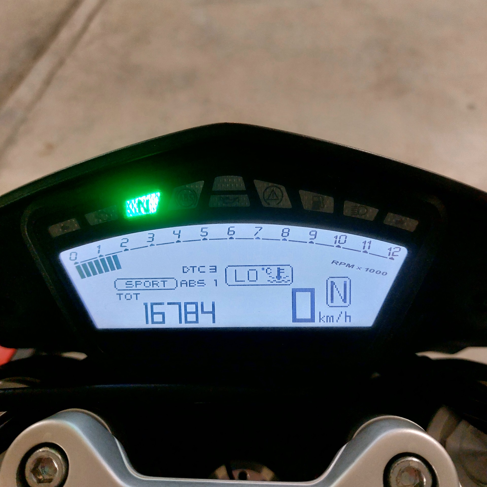 DUCATI Hypermotard 939-image-10