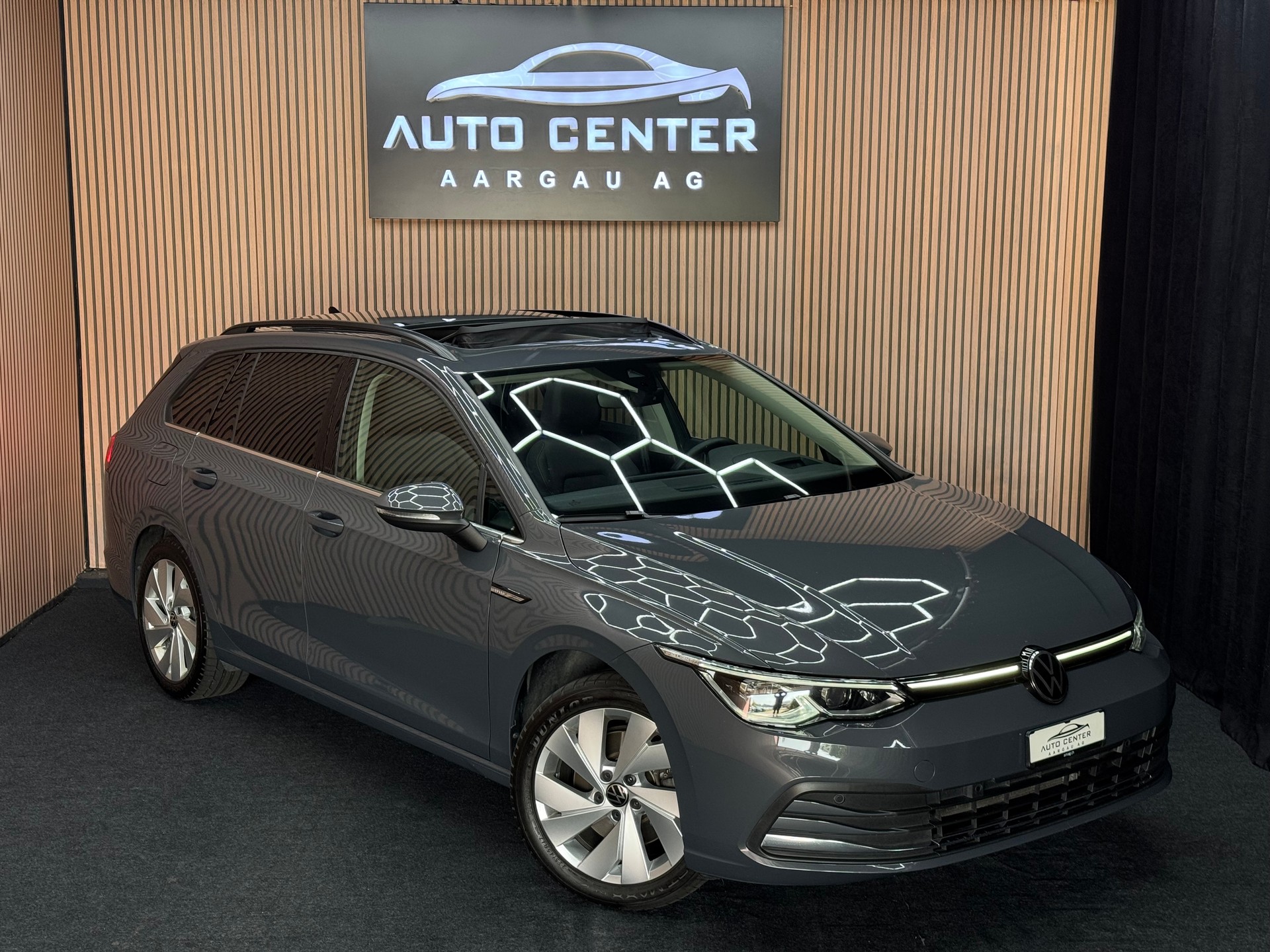 VW Golf VIII Variant 2.0 TDI Style DSG *ab CHF 179.-/ Monat*