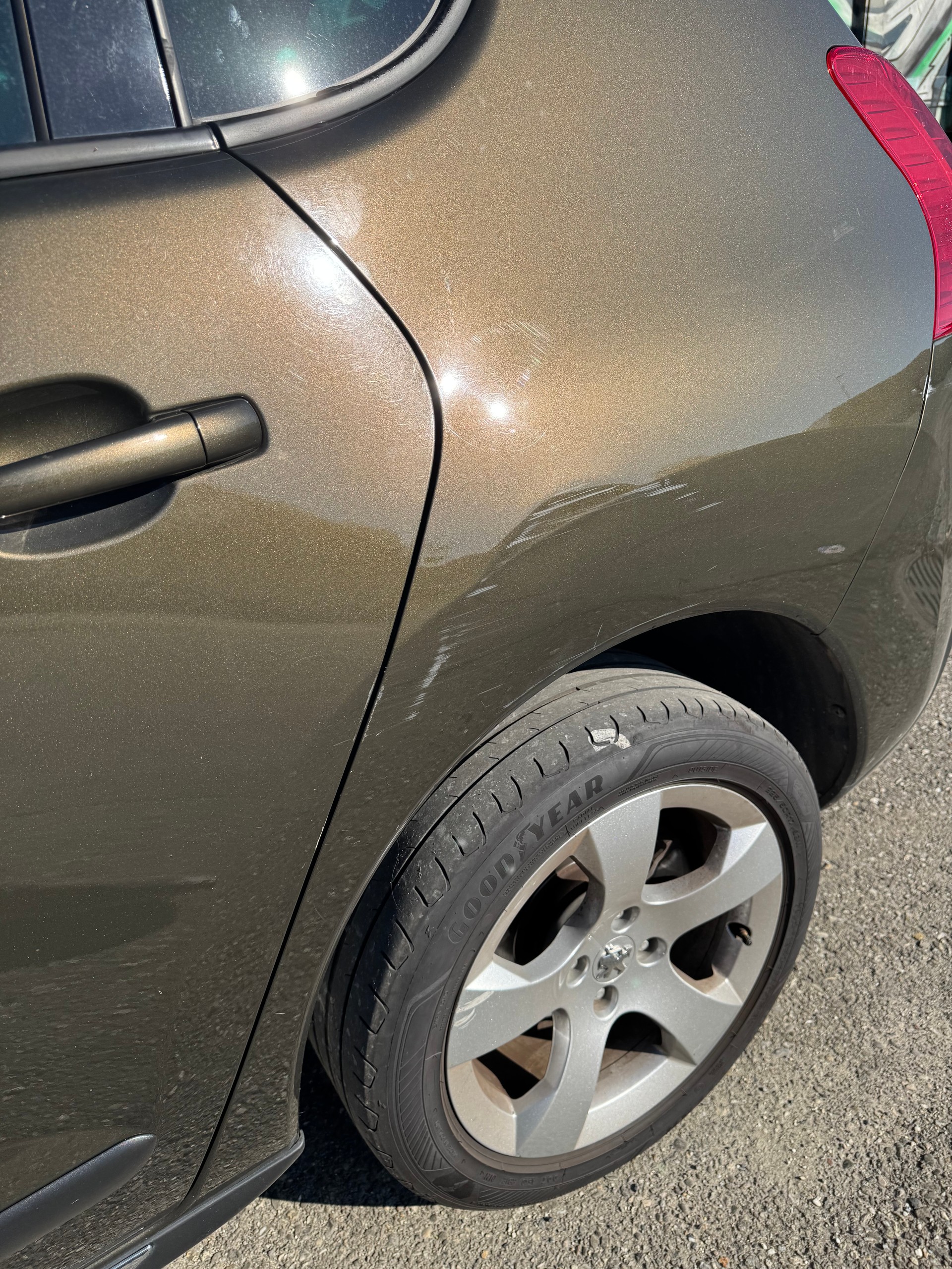 PEUGEOT 3008 1.6 16V T Platinum Tiptronic-image-10