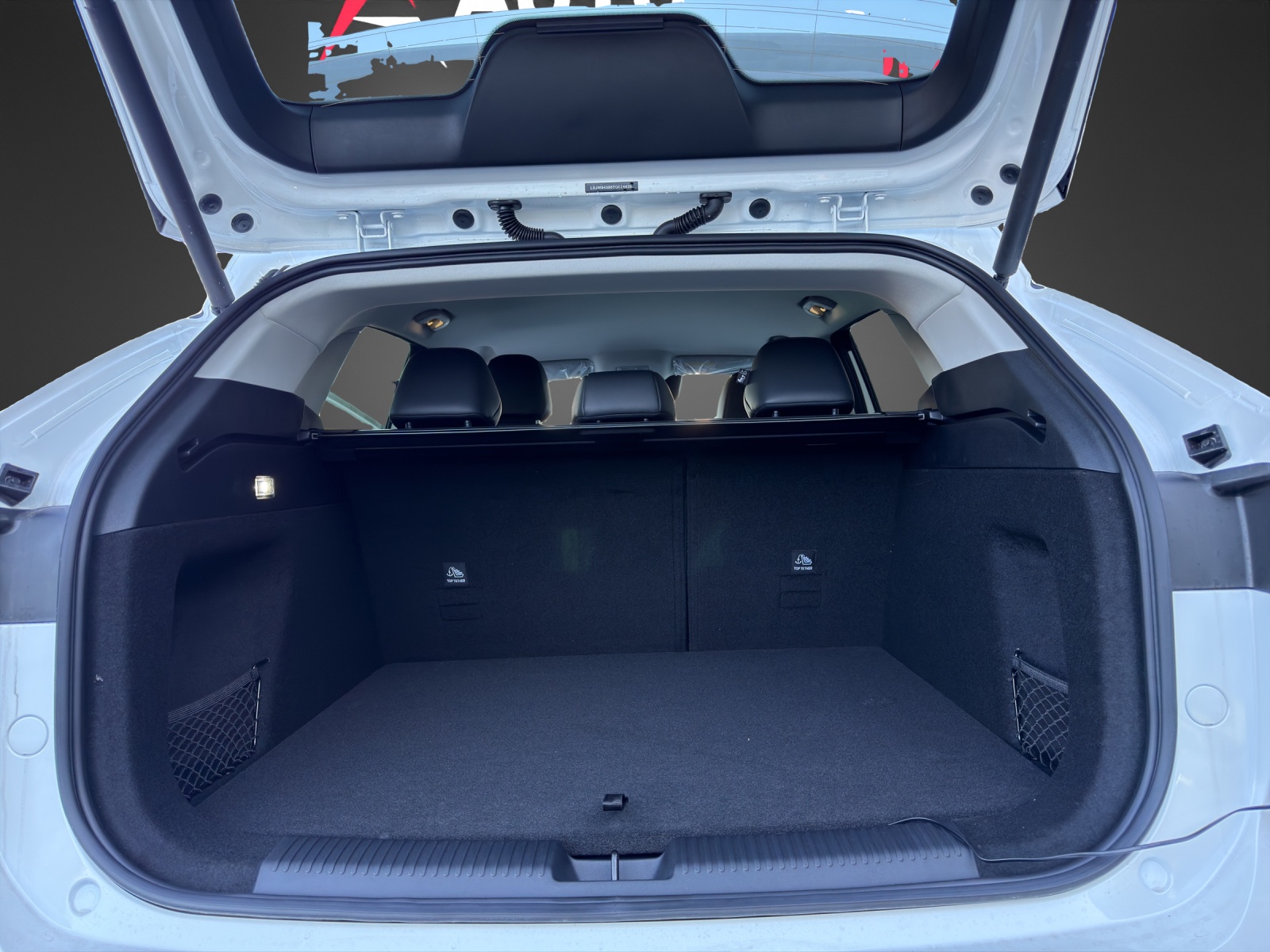 MG HS 1.5 Hybrid Luxury-image-9
