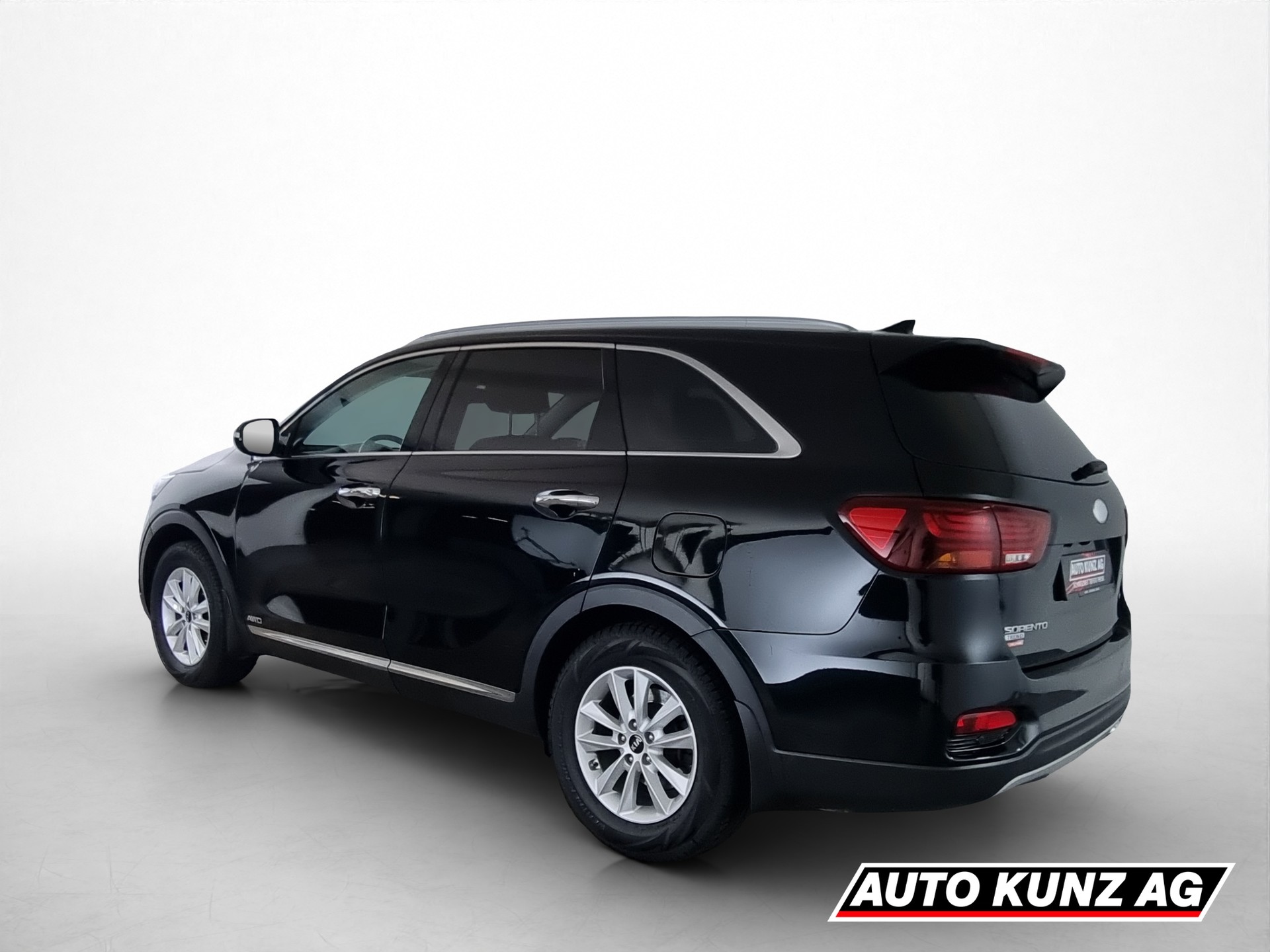 KIA Sorento 2.2 CRDi Trend Active 7P-showroom-element-3
