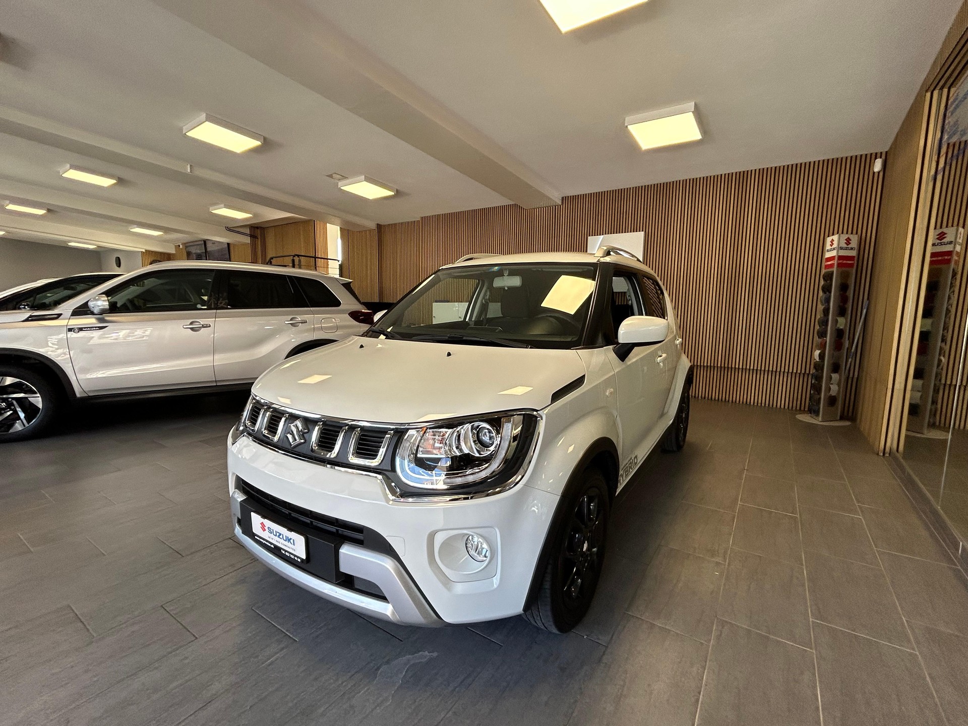 SUZUKI Ignis 1.2 Generation Hybrid-showroom-element-3