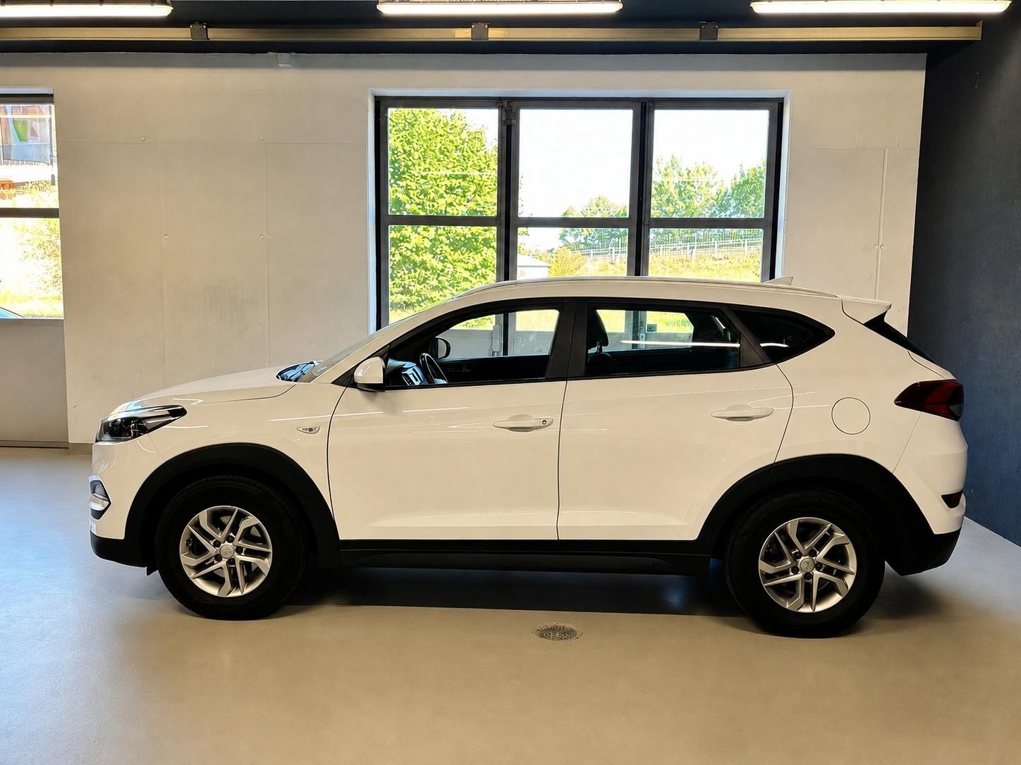 HYUNDAI Tucson 1.7 CRDI Plena 2WD DCT7-image-7