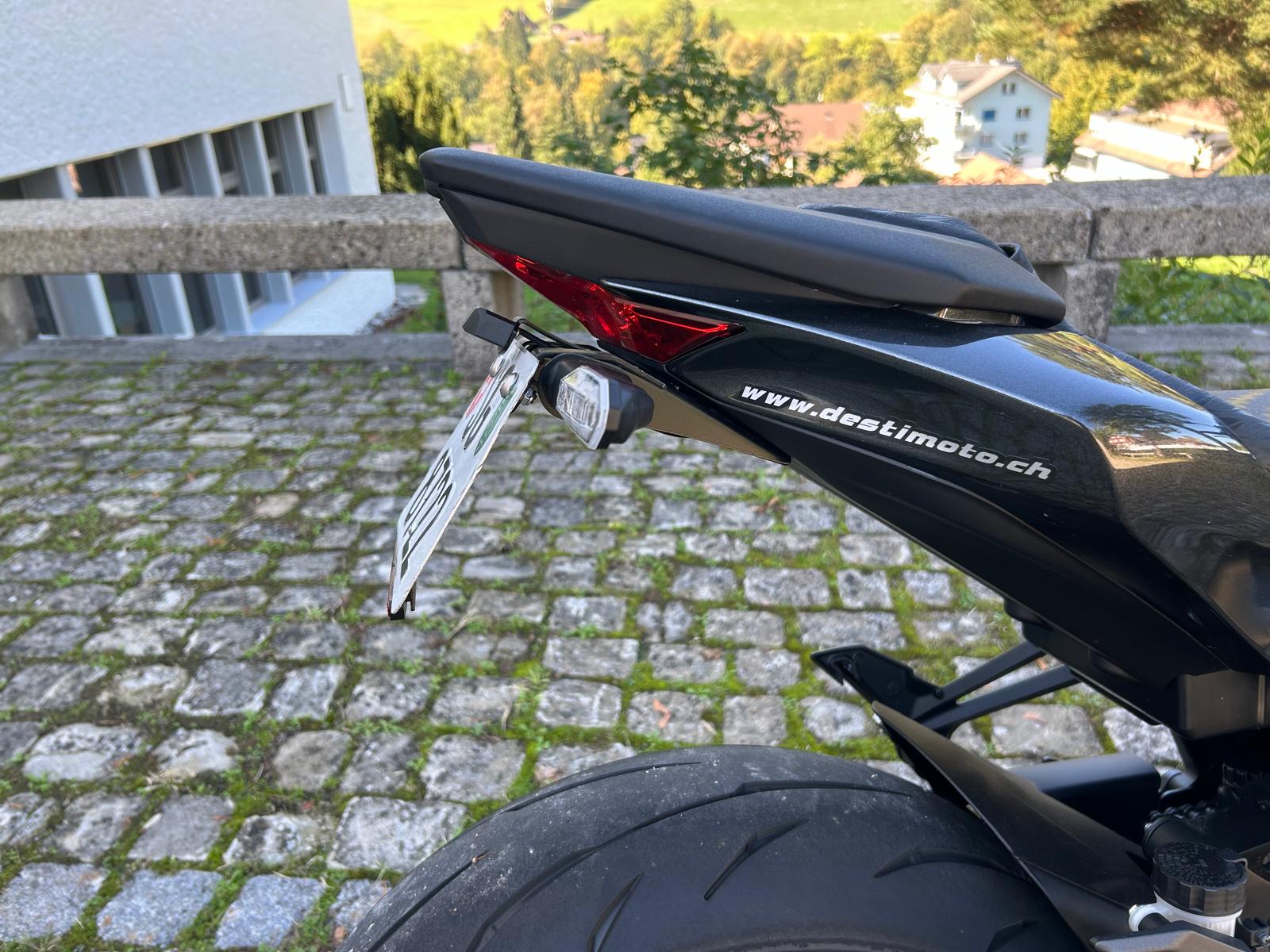 KAWASAKI Z 1100-image-4