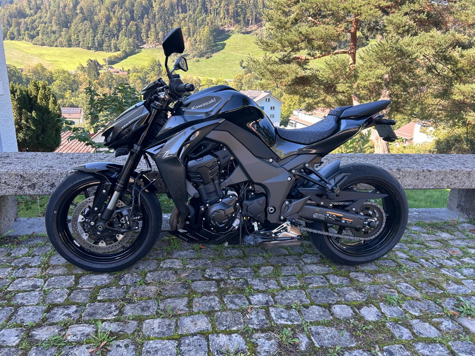 KAWASAKI Z 1100-image-1