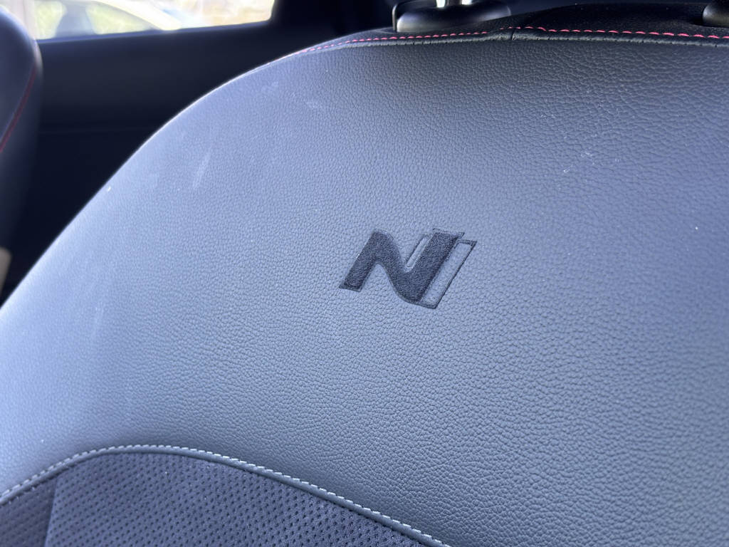 HYUNDAI Kona 1.6 GDi Hybrid N-Line-image-17