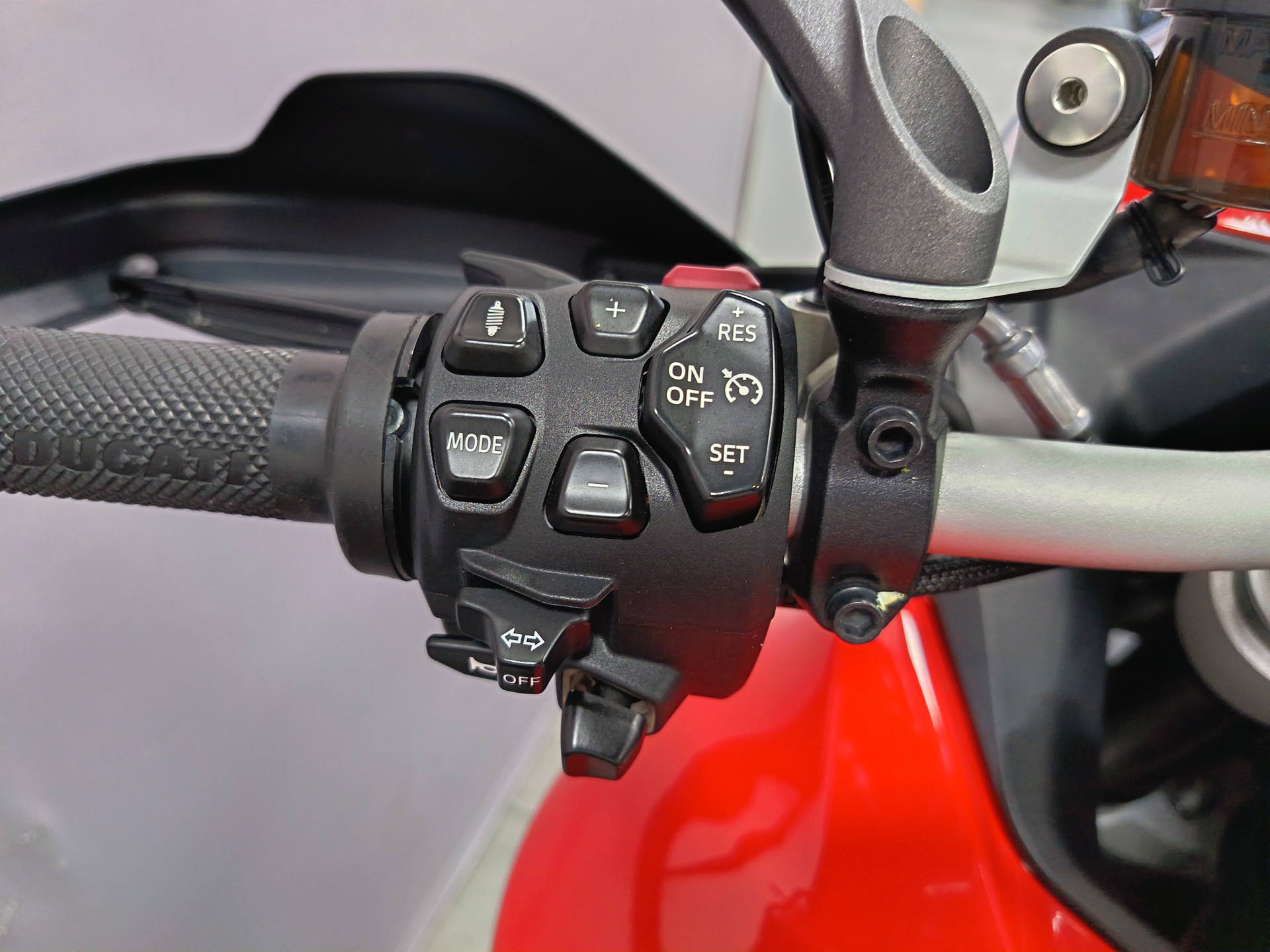 DUCATI Multistrada 1160 V4 S Spoked Wheels - Garantie 03.2028 - Leasing à 289.- par mois-image-6