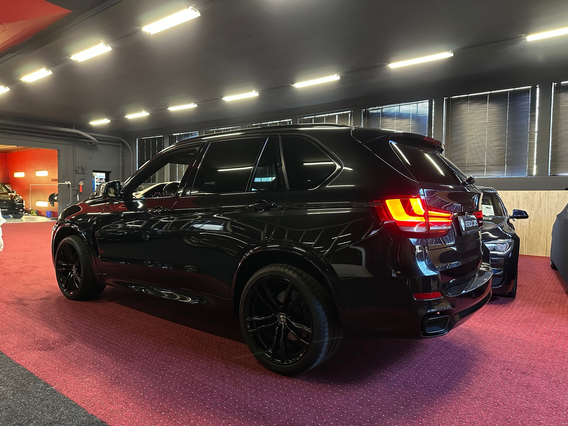 BMW X5 xDrive M50d Steptronic-image-7