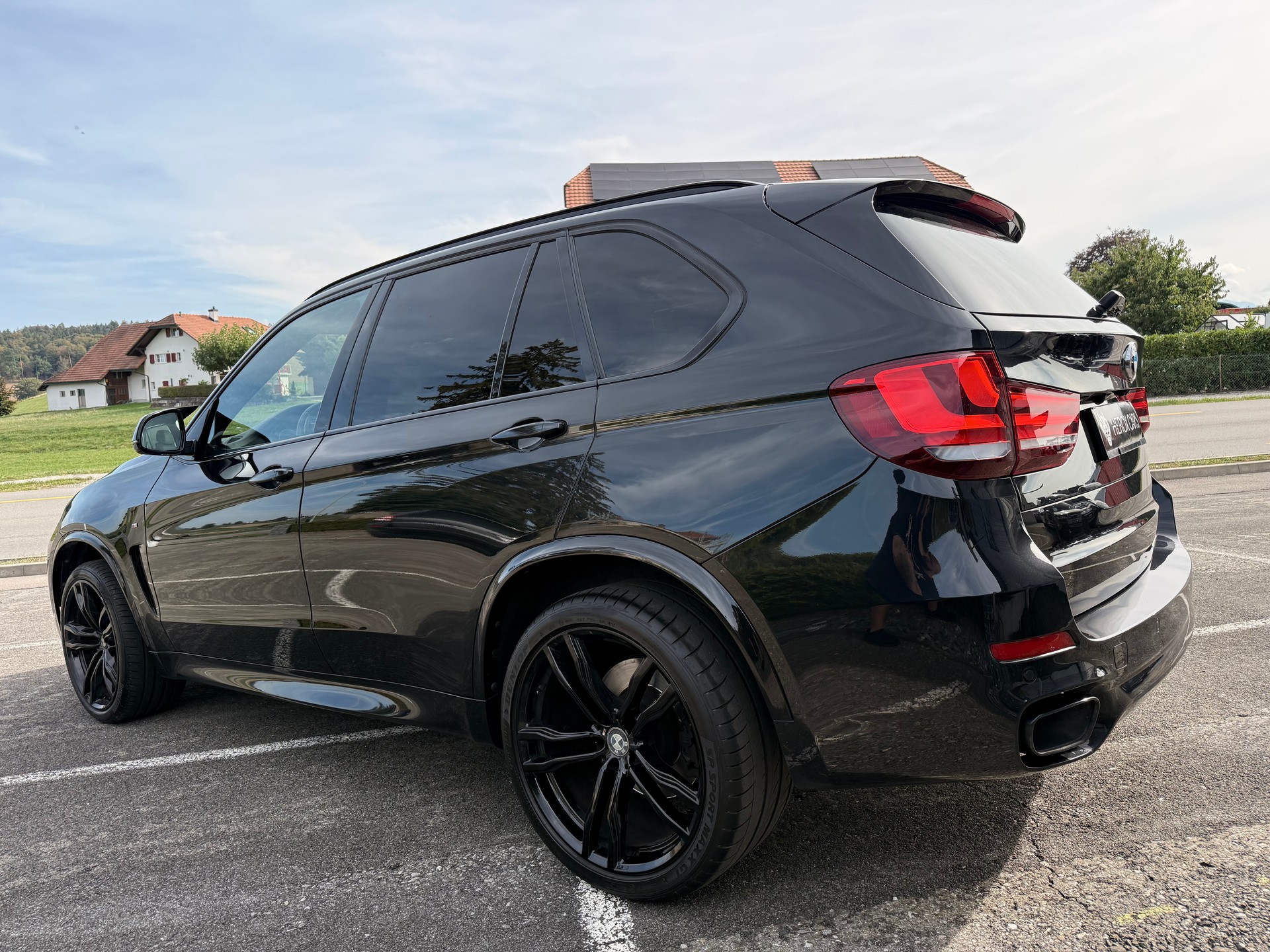 BMW X5 xDrive M50d Steptronic-image-16