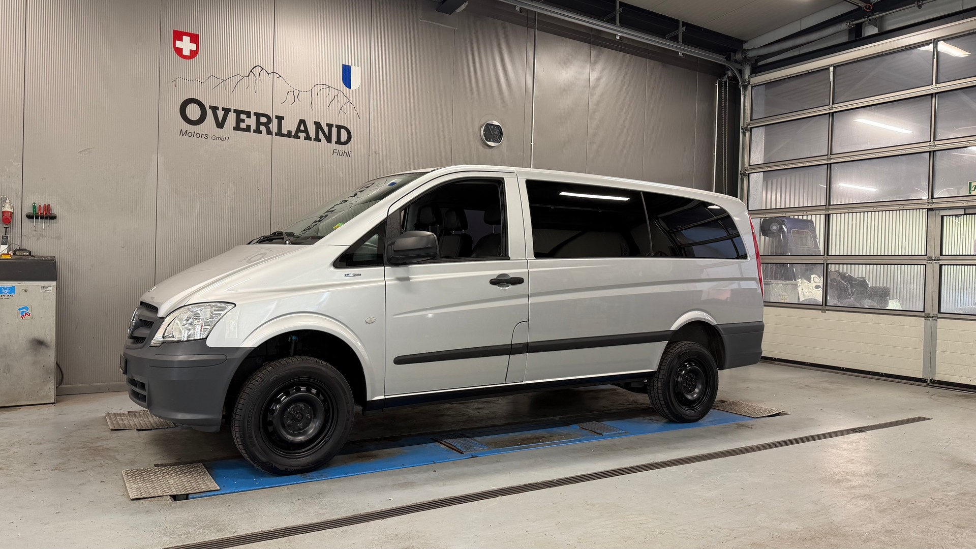 MERCEDES-BENZ Vito 116 CDI Blue Efficiency 4Matic A-showroom-element-1