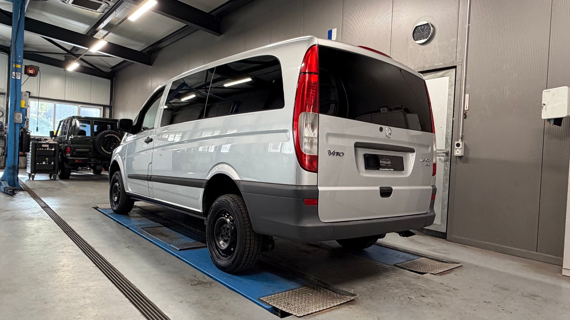 MERCEDES-BENZ Vito 116 CDI Blue Efficiency 4Matic A-showroom-element-2