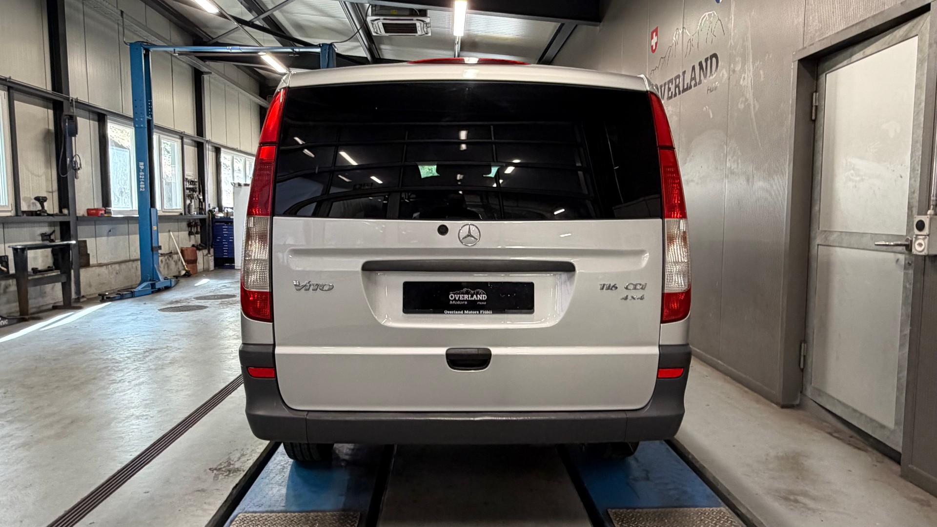 MERCEDES-BENZ Vito 116 CDI Blue Efficiency 4Matic A-showroom-element-3