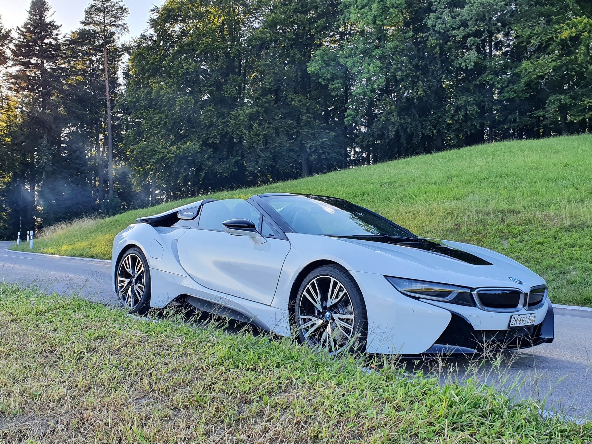 BMW i8 Roadster