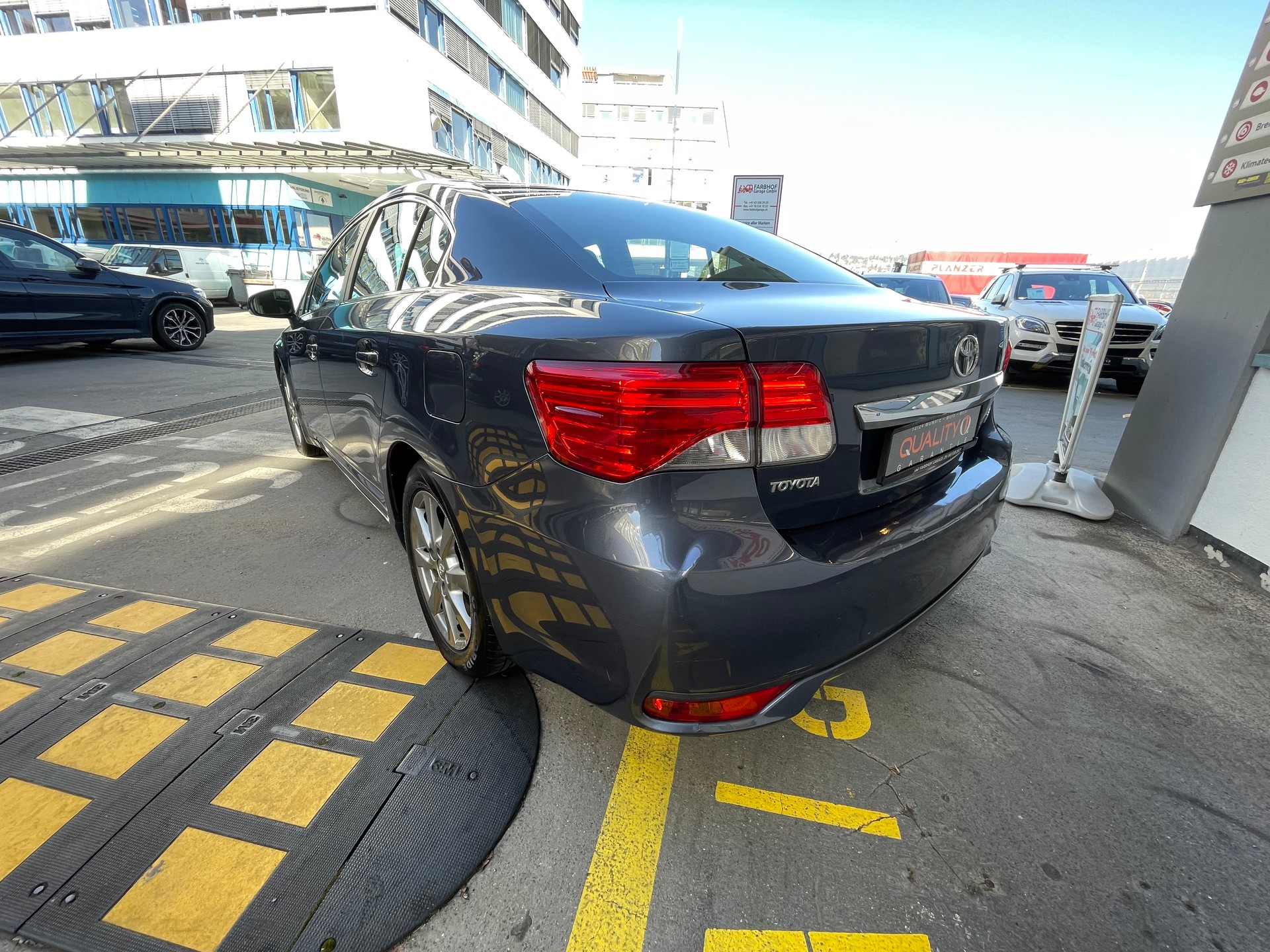 TOYOTA AVENSIS-image-6