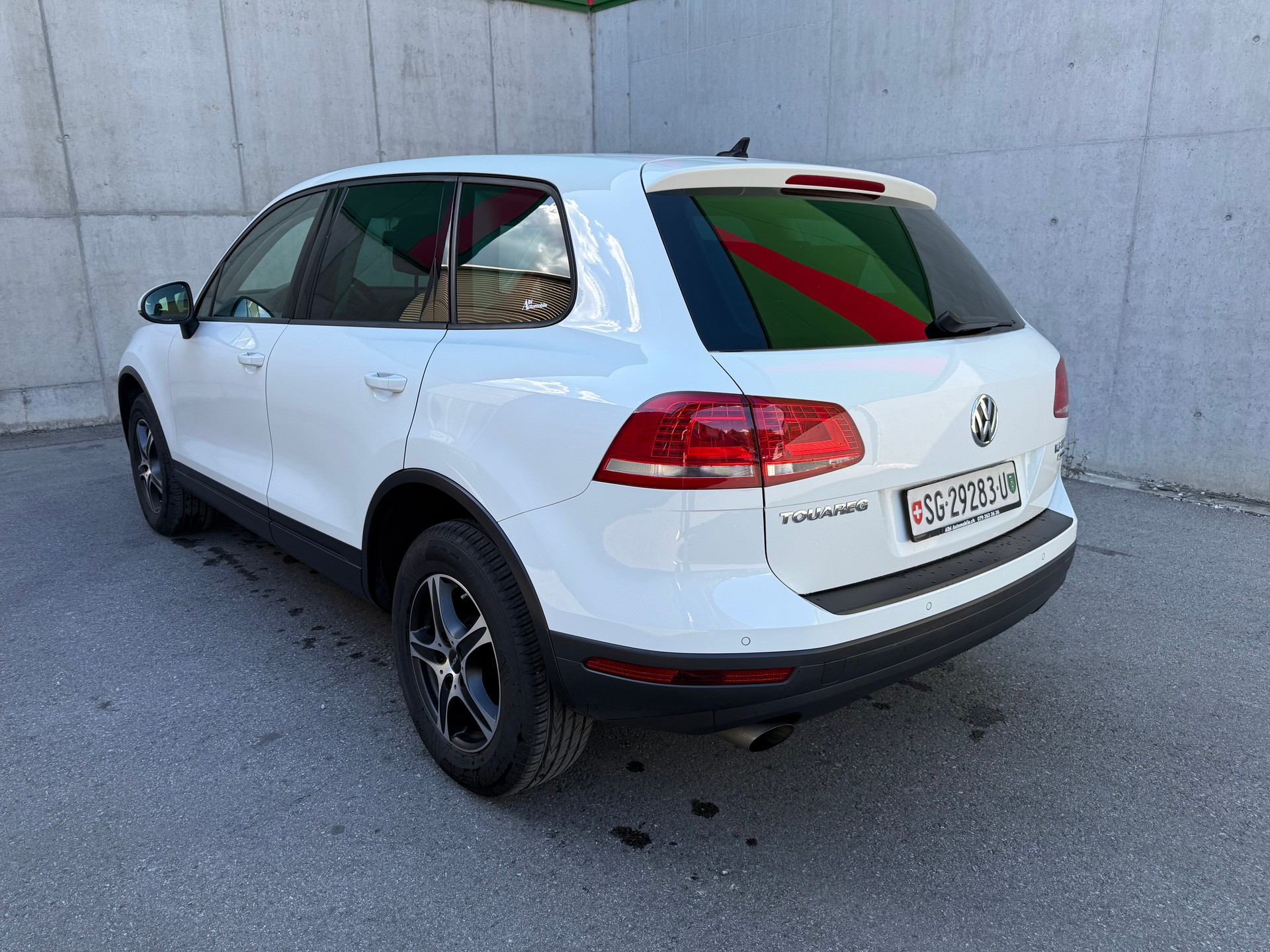 VW Touareg 3.0 TDI BlueMotion Technology Tiptronic-image-6