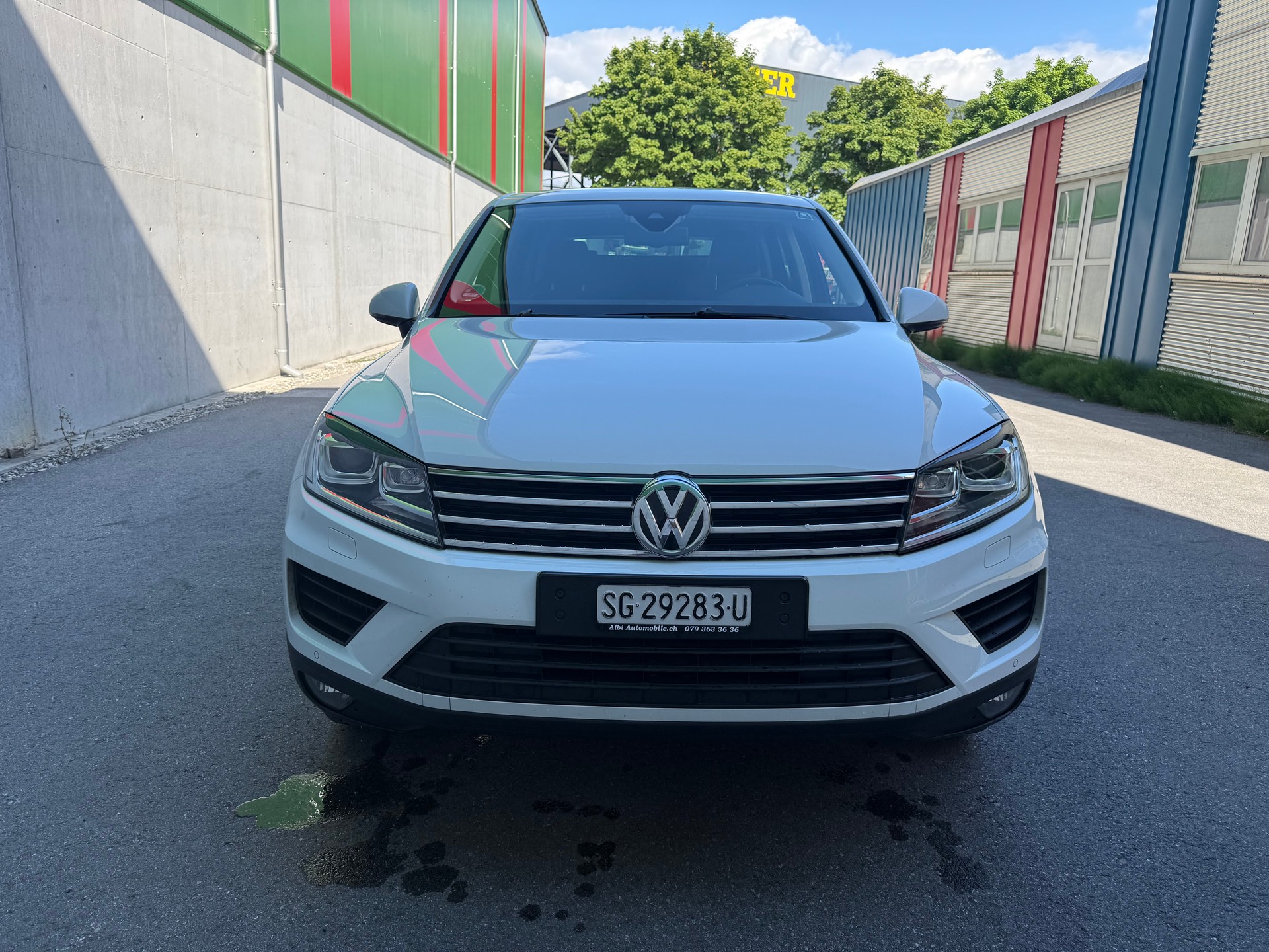 VW Touareg 3.0 TDI BlueMotion Technology Tiptronic-image-1