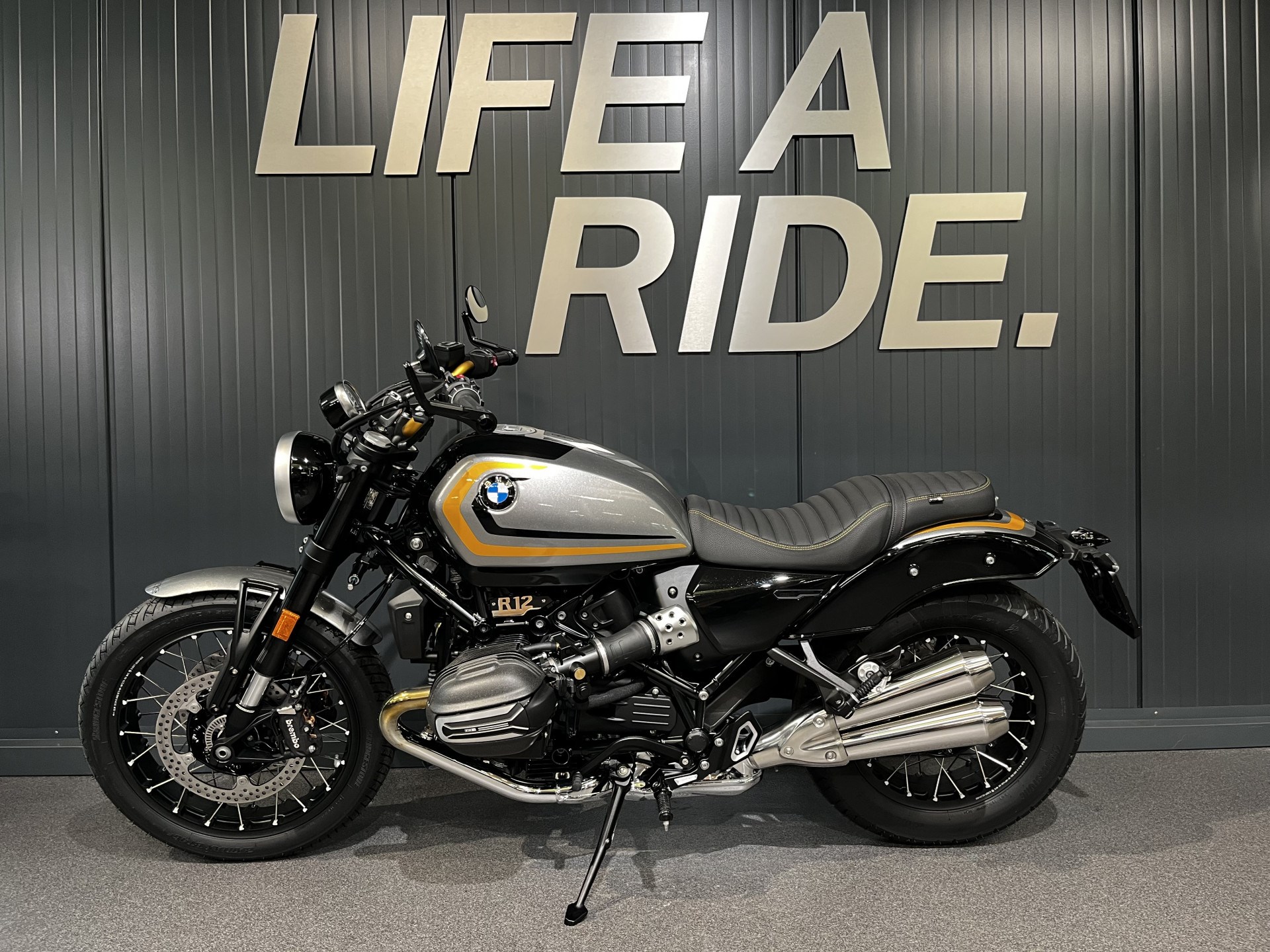 BMW R 12-image-2