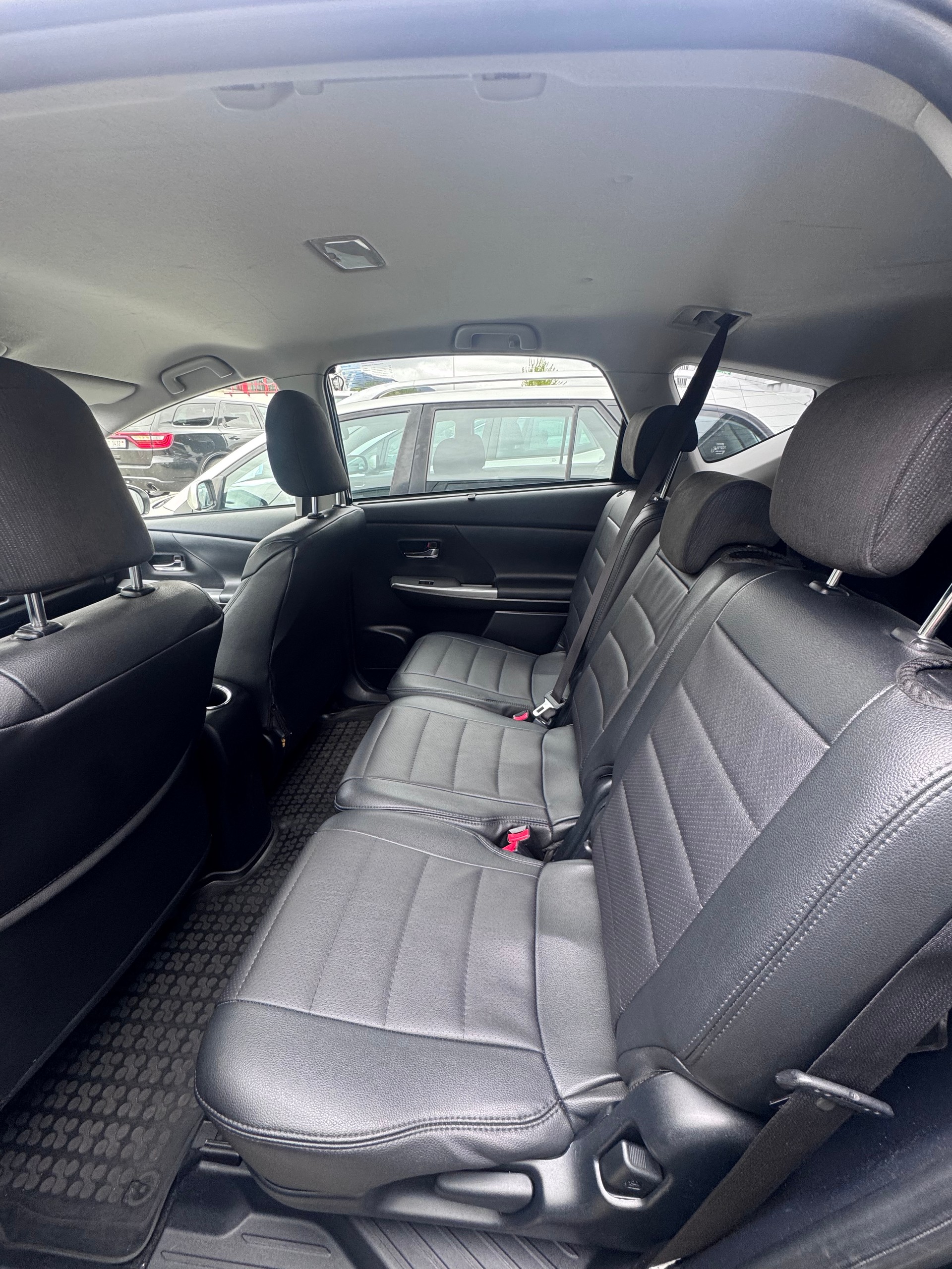 TOYOTA Prius+ 1.8 VVT-i HSD Comfort-image-10