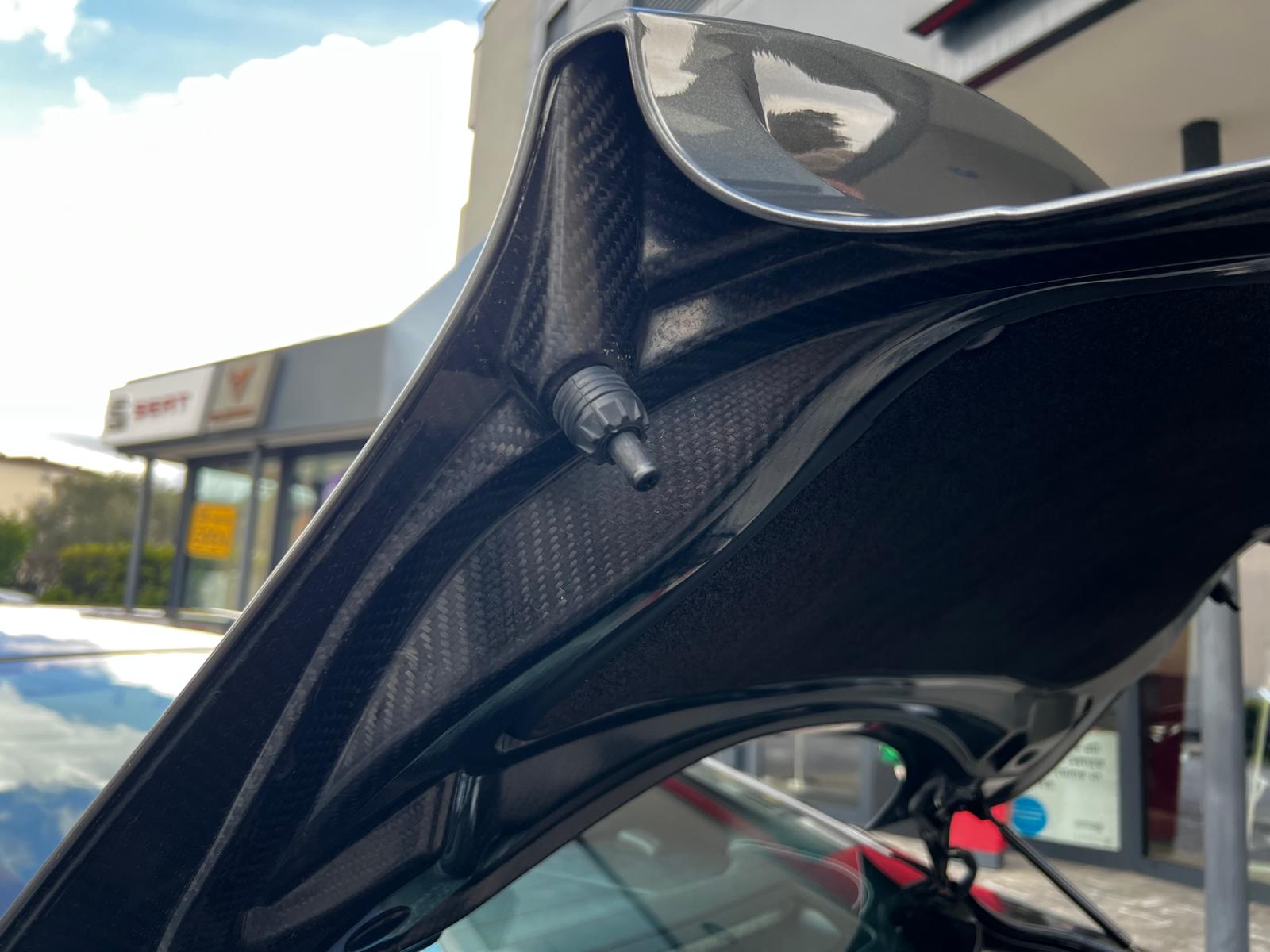ASTON MARTIN Vanquish V12 5.9-48 Carbon Black Touchtronic 3-image-12