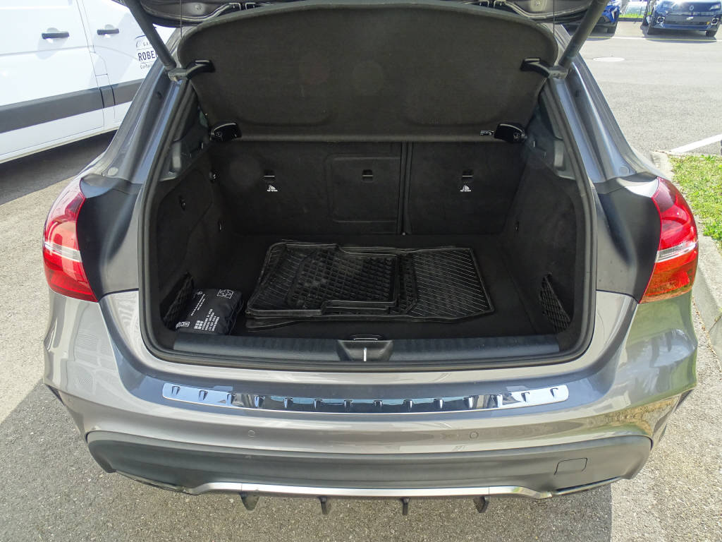 MERCEDES-BENZ Classe GLA 45 AMG 4Matic-image-7