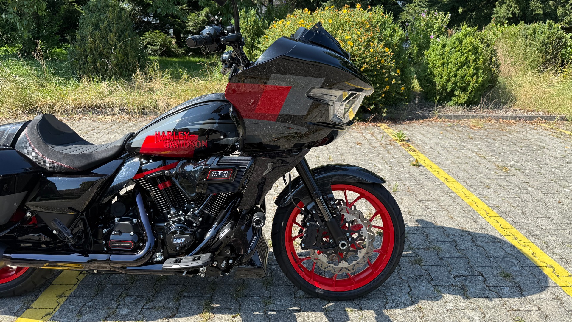 HARLEY-DAVIDSON FLTRXSTSE Road Glide ST 121 CVO-image-2