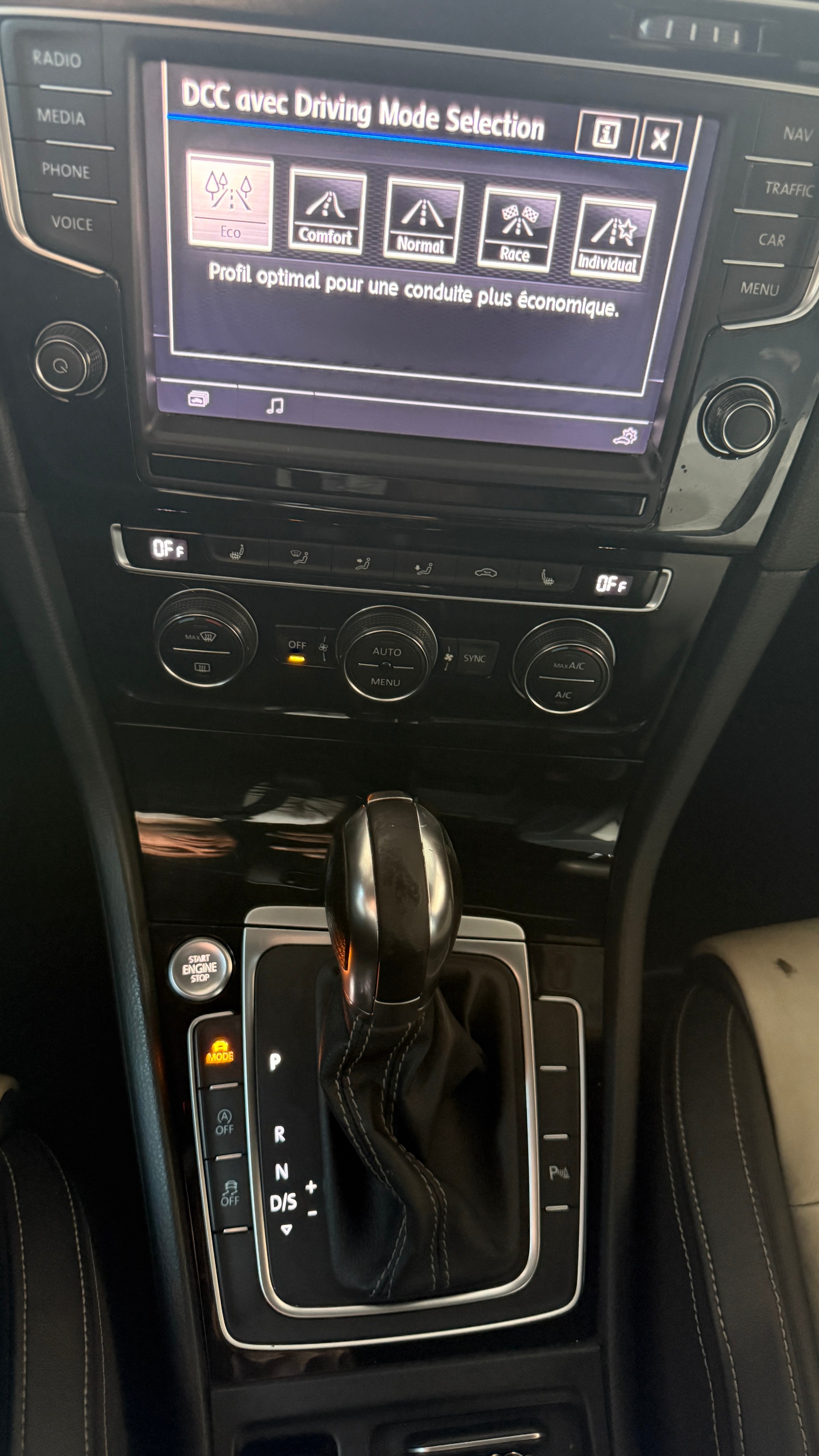 VW Golf 2.0 TSI R 4Motion DSG-image-14