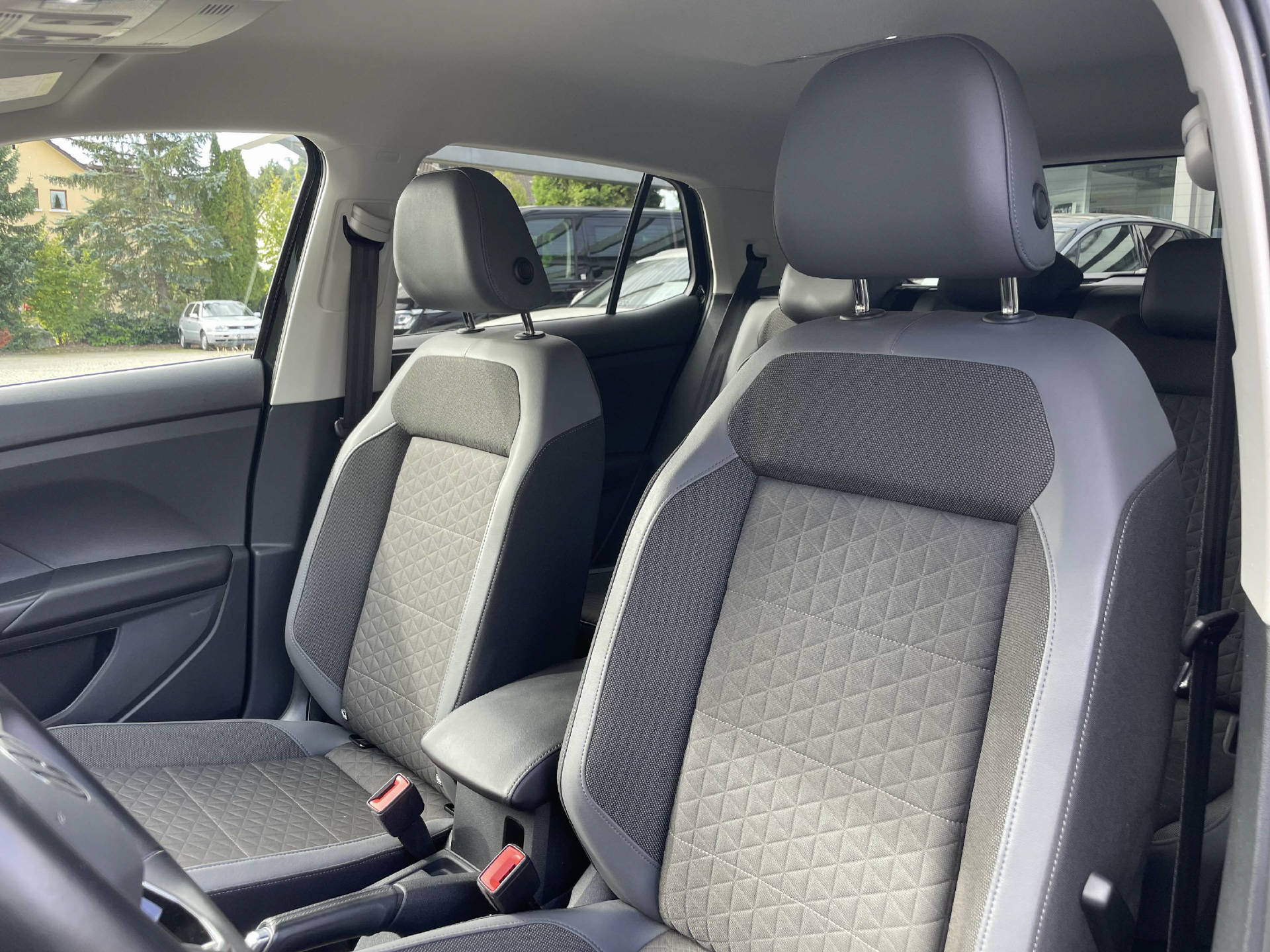 VW T-Cross 1.0 TSI Style-image-7