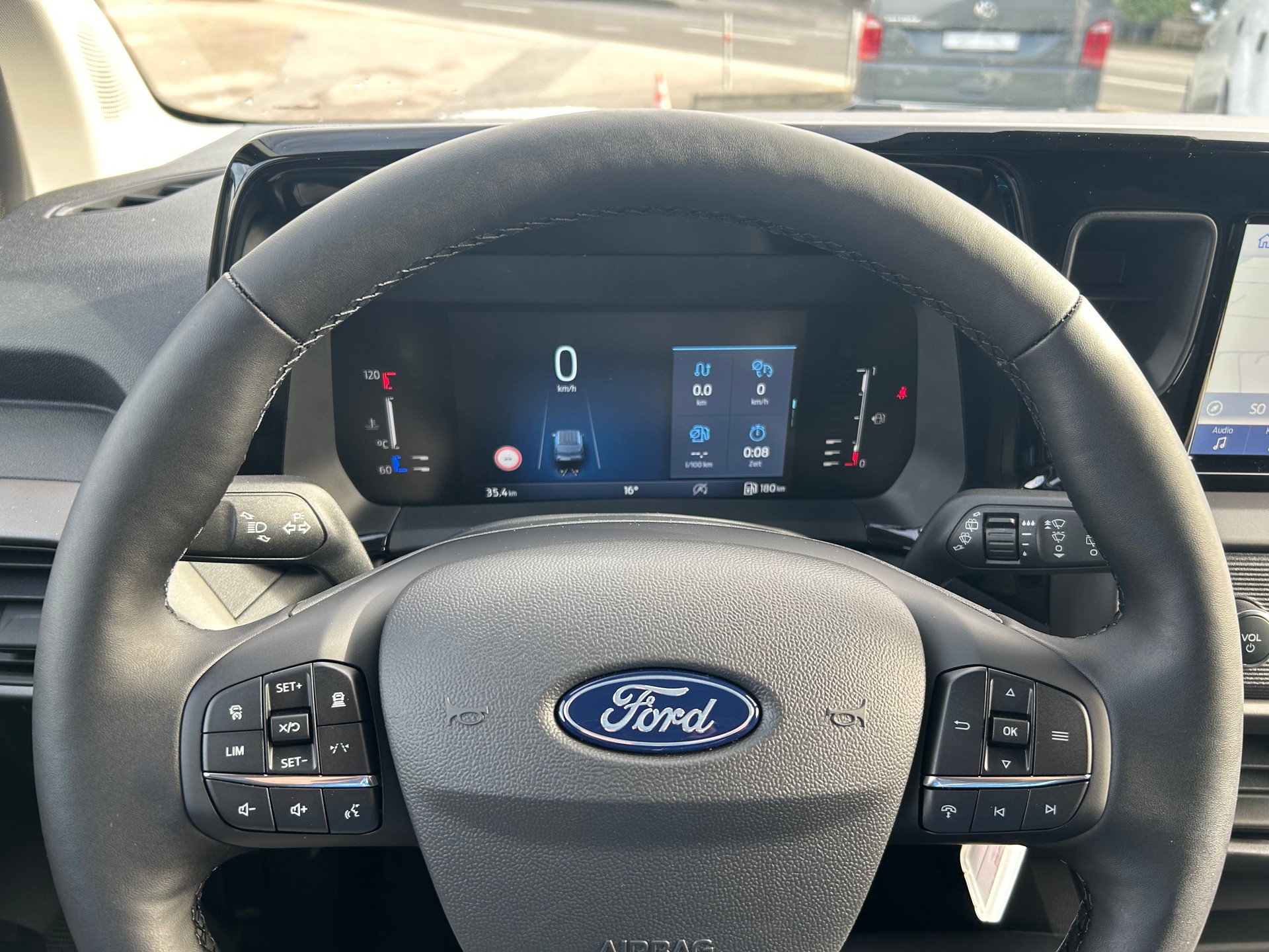 FORD Transit Courier Van 1.0 EcoBoost Trend-image-8