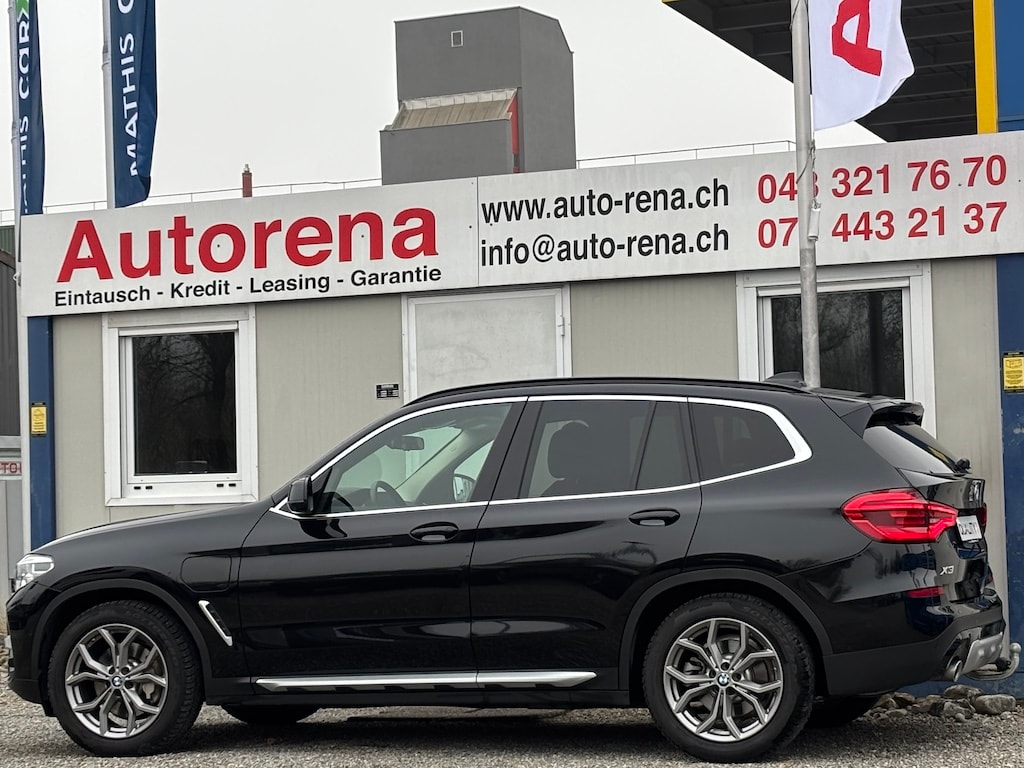 BMW X3 xDrive 30e xLine-showroom-element-3