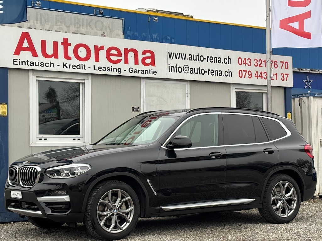 BMW X3 xDrive 30e xLine-showroom-element-2