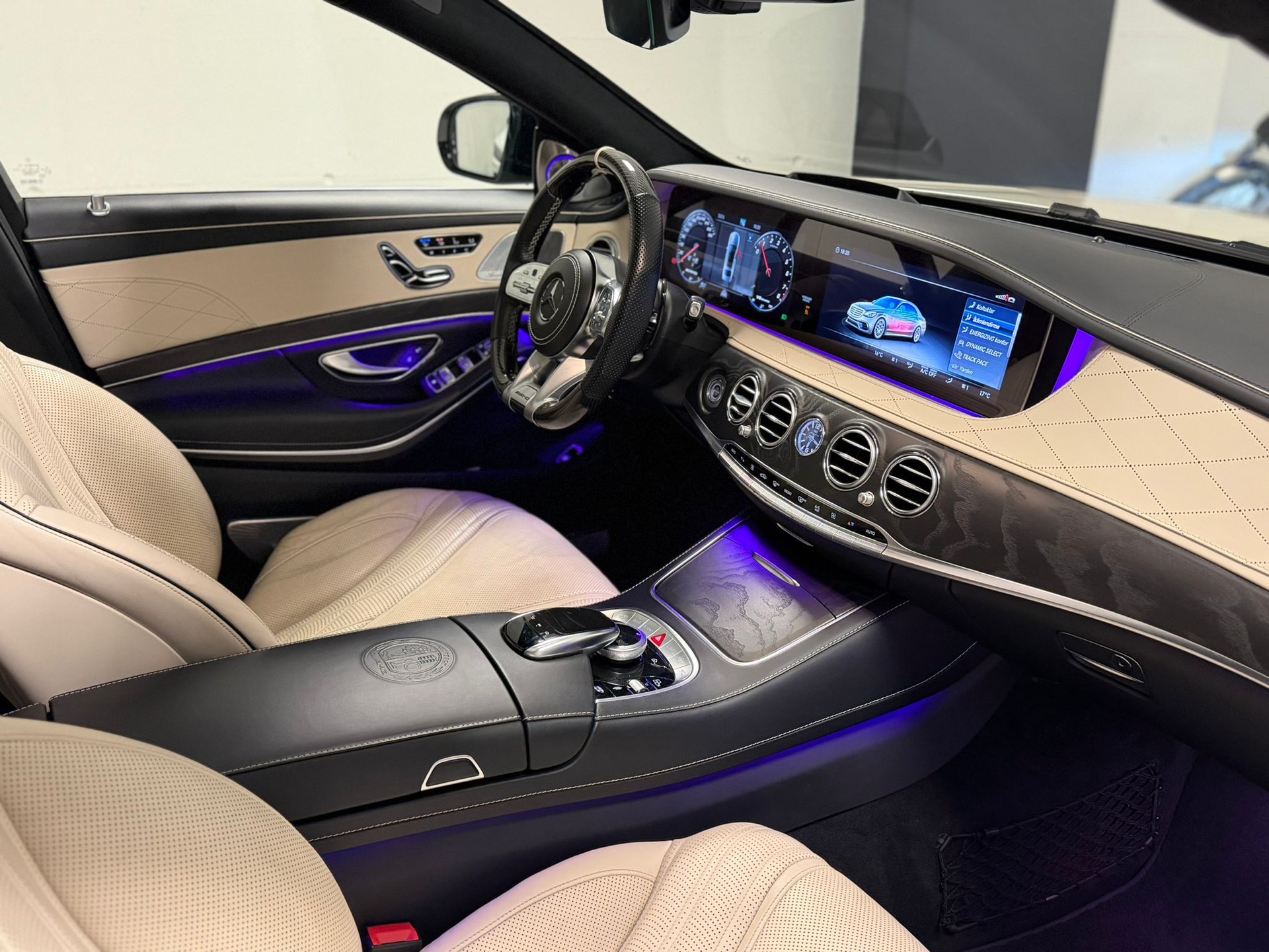 MERCEDES-BENZ S 63 AMG L 4Matic+ 9G-Tronic-image-29
