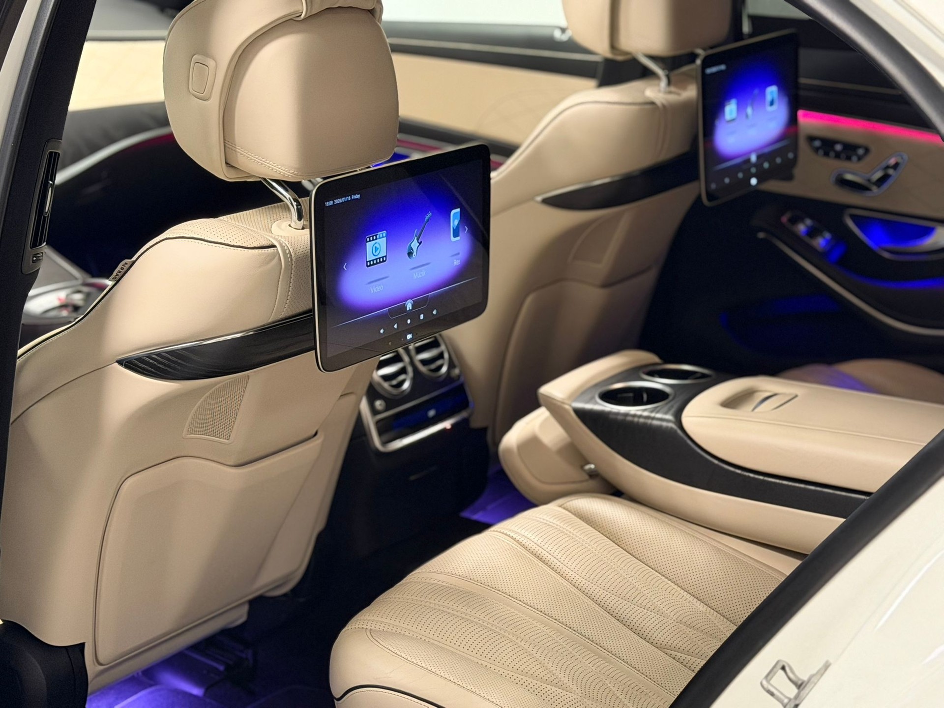 MERCEDES-BENZ S 63 AMG L 4Matic+ 9G-Tronic-image-24