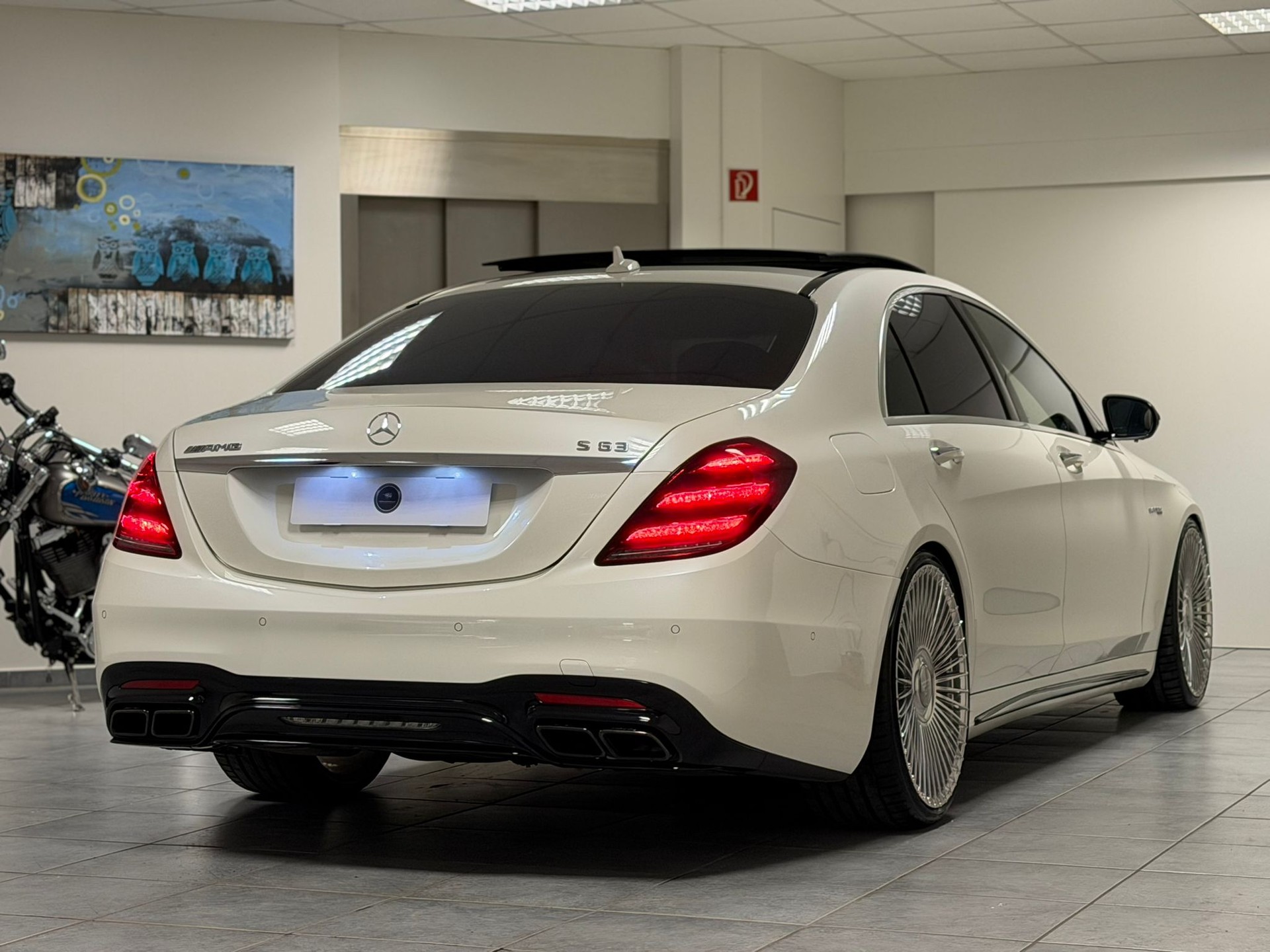 MERCEDES-BENZ S 63 AMG L 4Matic+ 9G-Tronic-image-5
