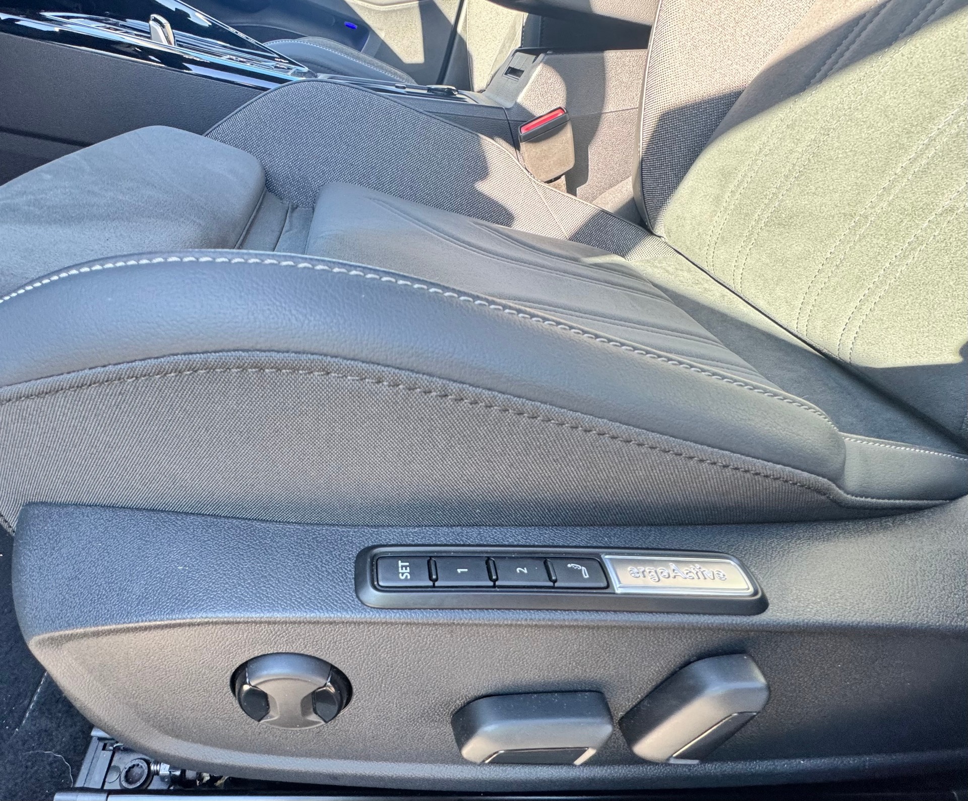 VW Golf 1.5 e TSI mHEV Edition 50 DSG-image-10